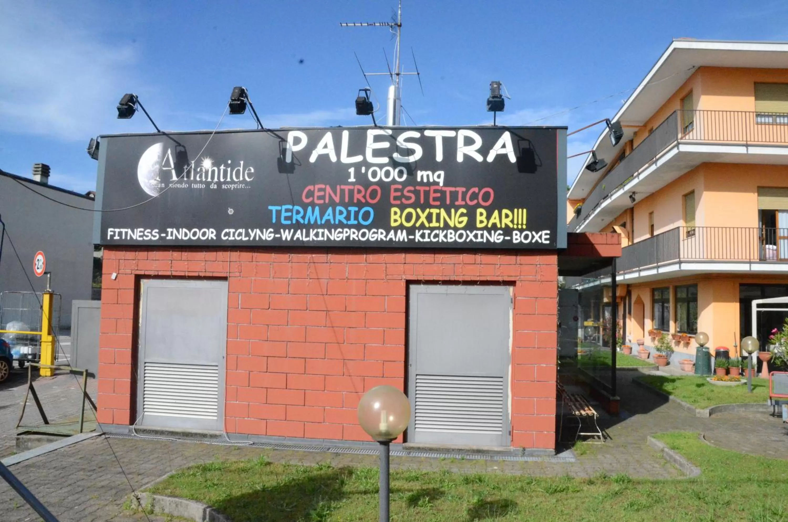 Property building, Facade/Entrance in Albergo Roma