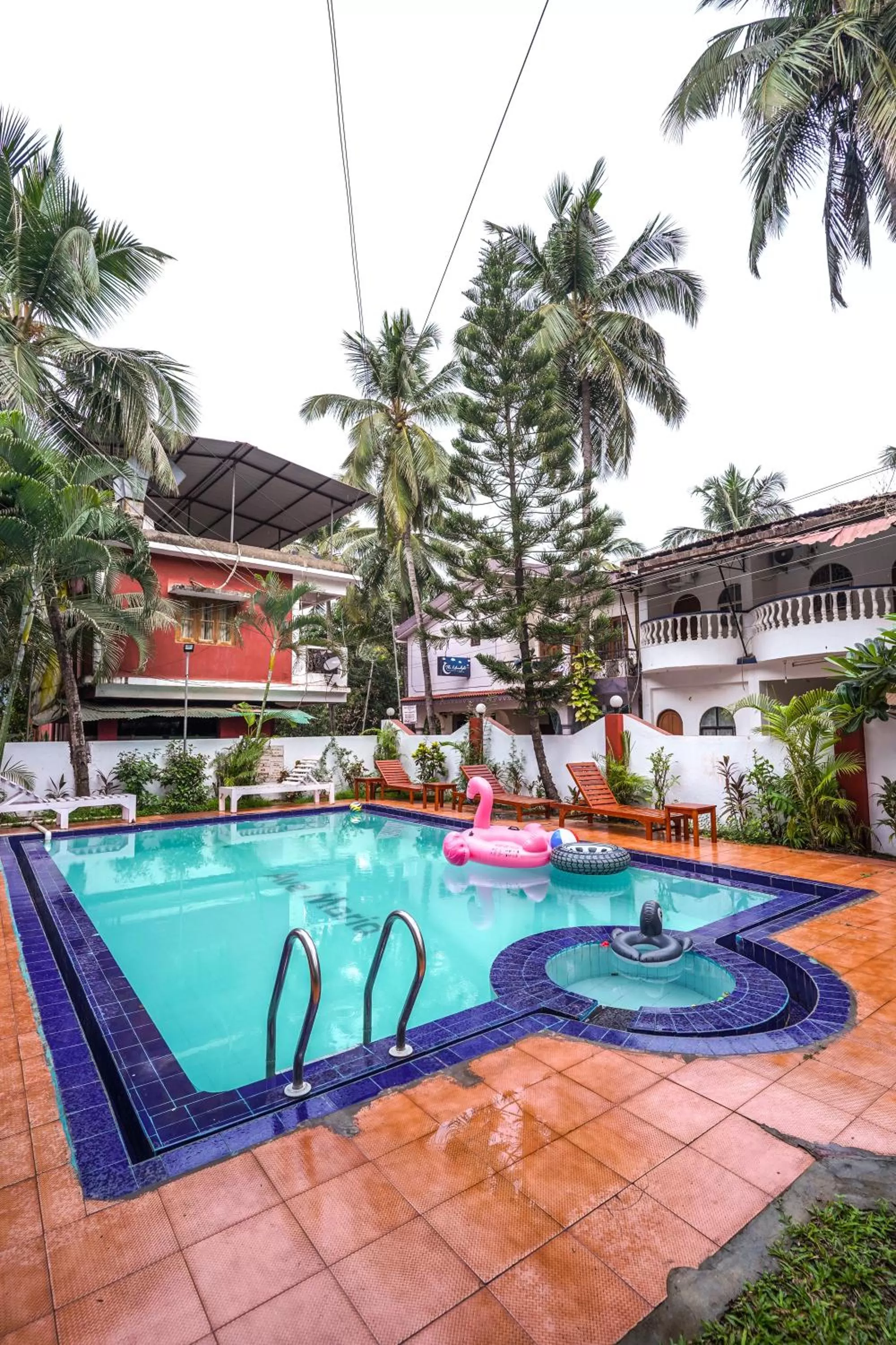Swimming pool in Grande Ave Maria Resort