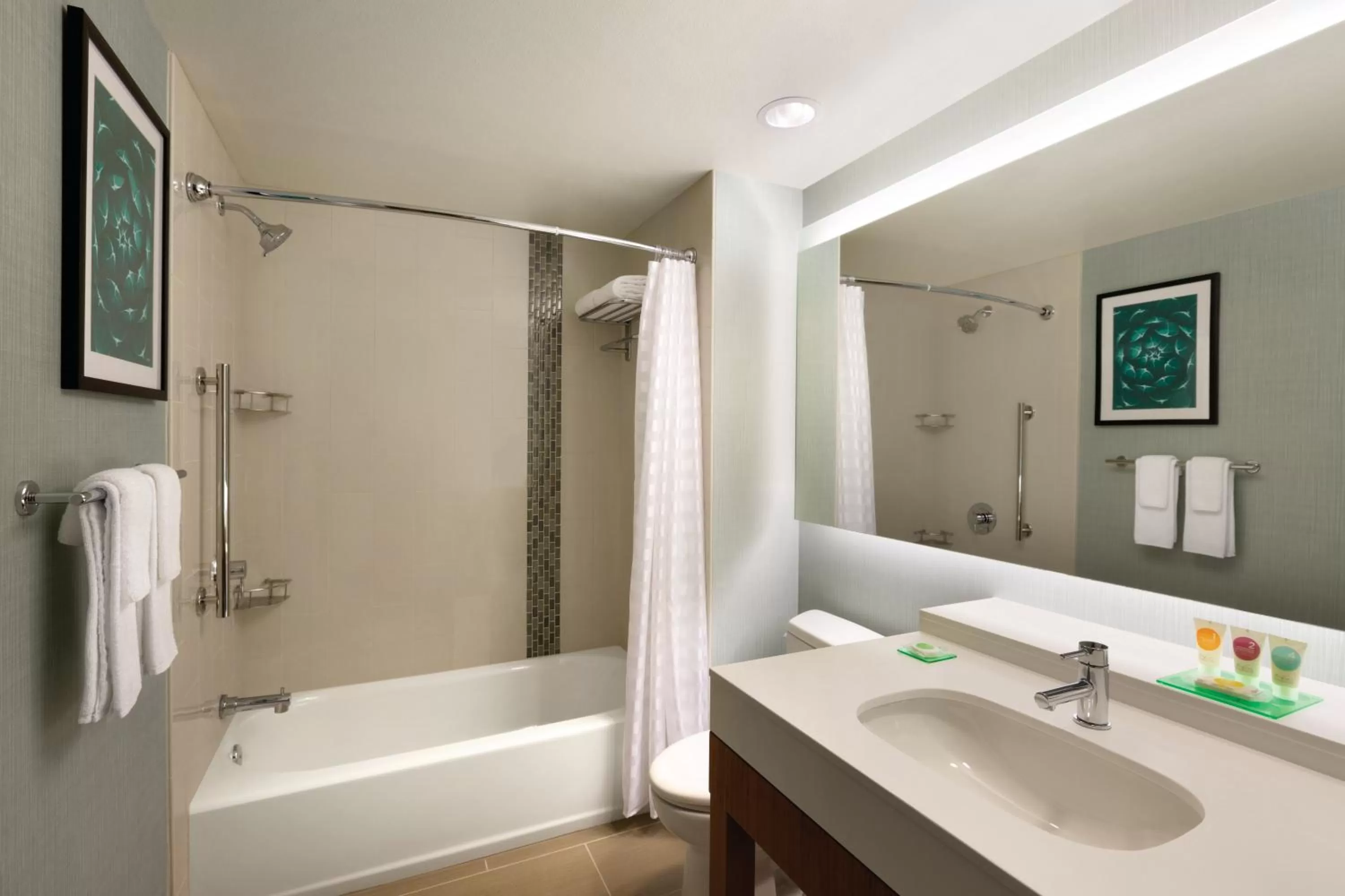 Hot Tub in Hyatt Place Page Lake Powell