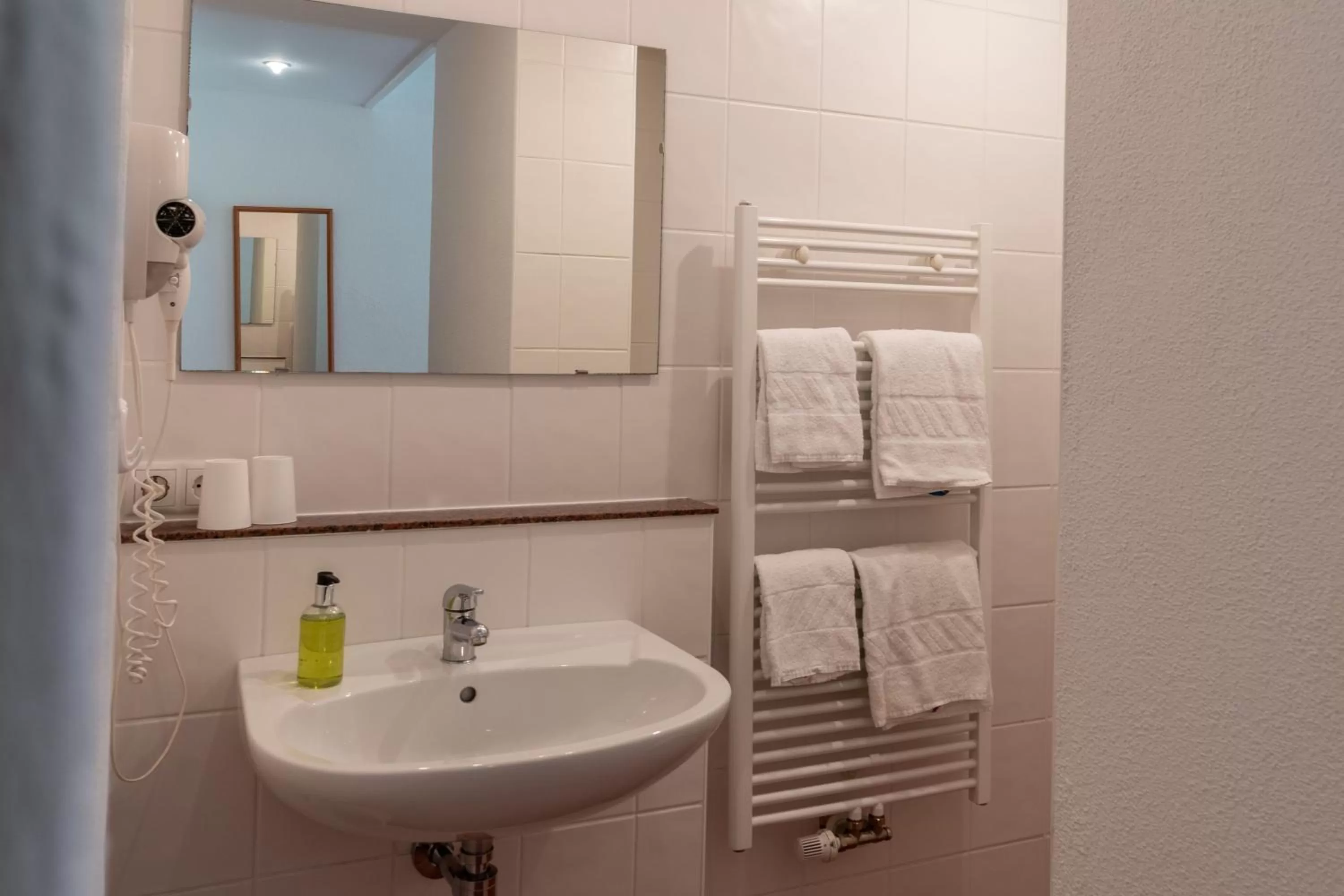 Bathroom in dasKAISER - Dein Gartenhotel in Tirol