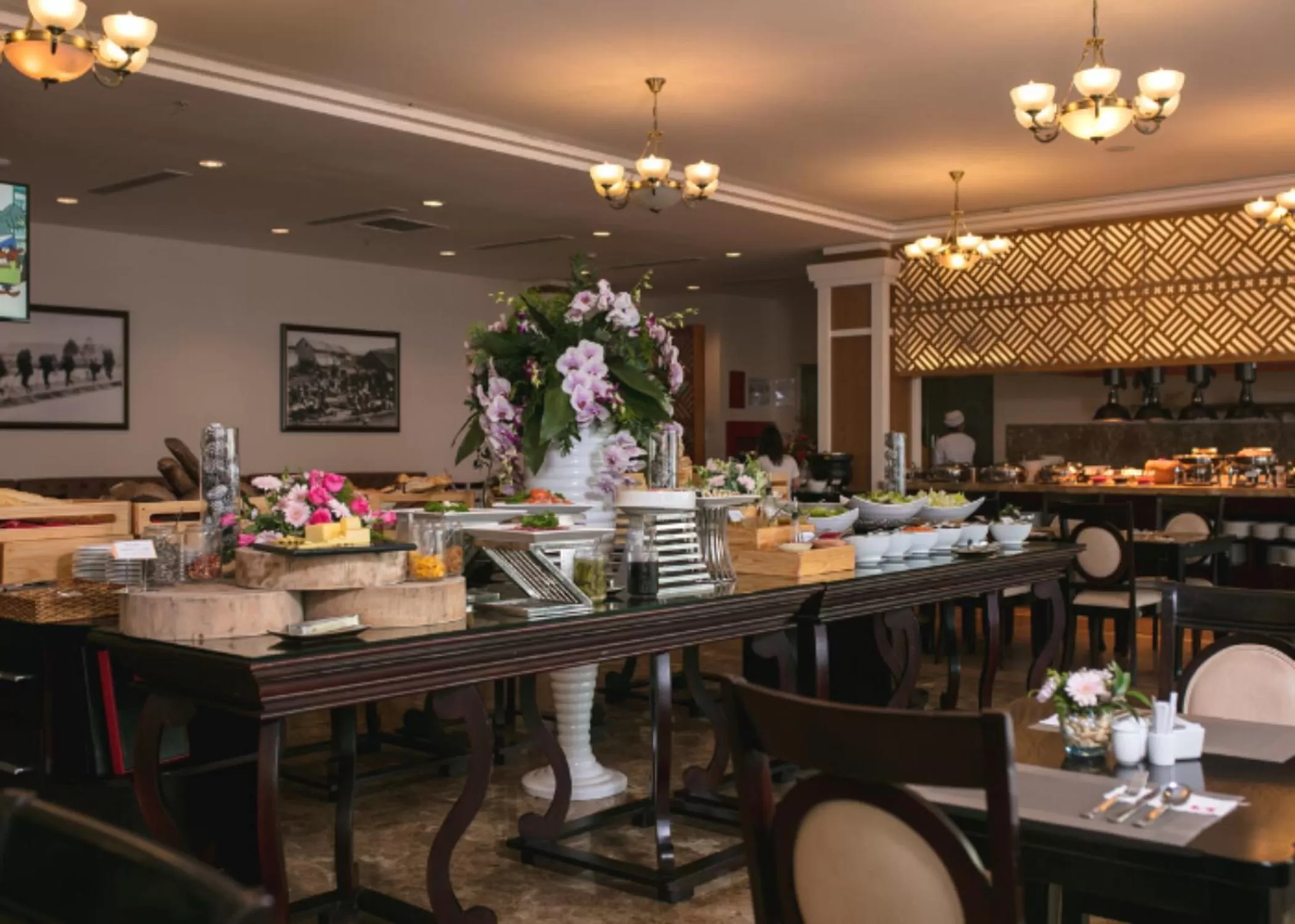 Restaurant/places to eat in Swiss-Belresort Tuyen Lam