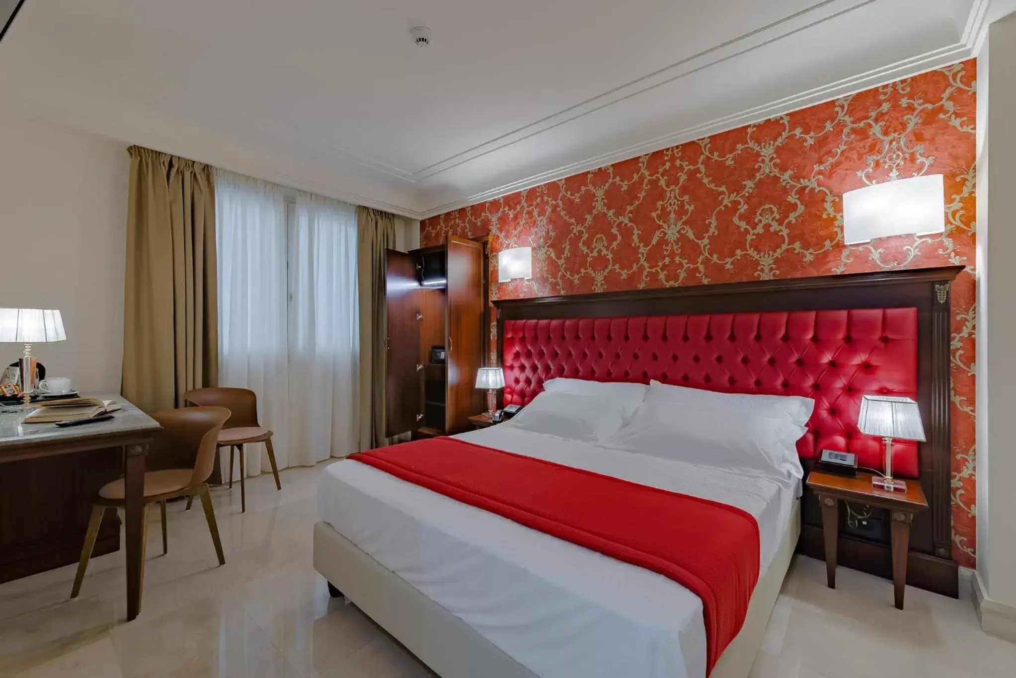 Superior Double Room - single occupancy in La Paloma Blanca Hotel Superior Double Room - single occupancy in La Paloma Blanca Hotel