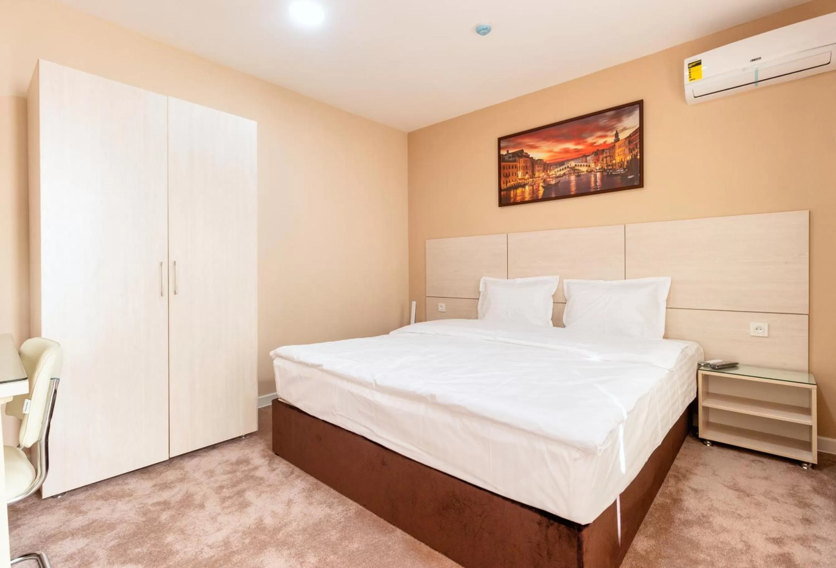 Bed in Musafir Hotel