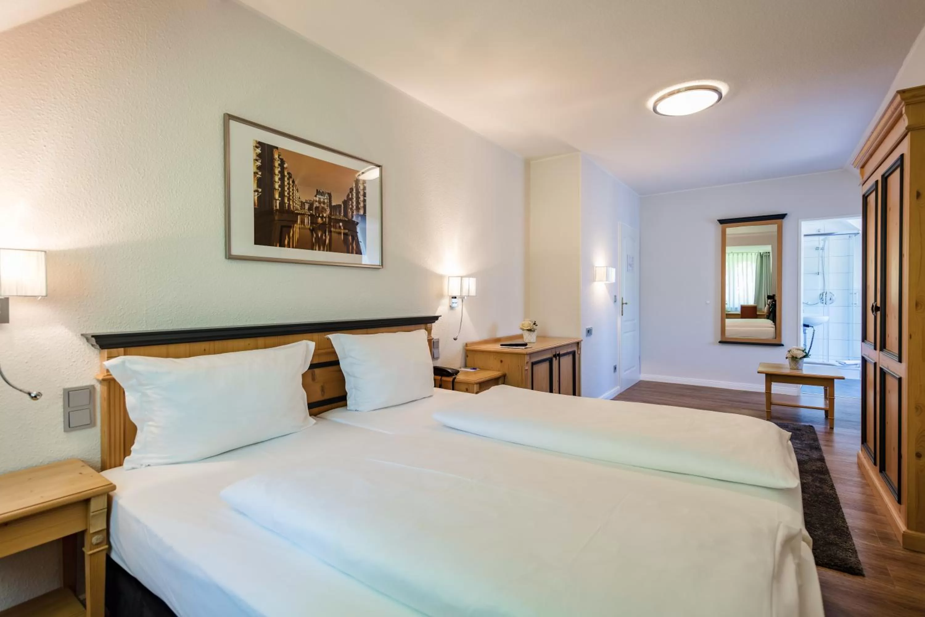 Bed in Hotel Zum Zeppelin Hamburg