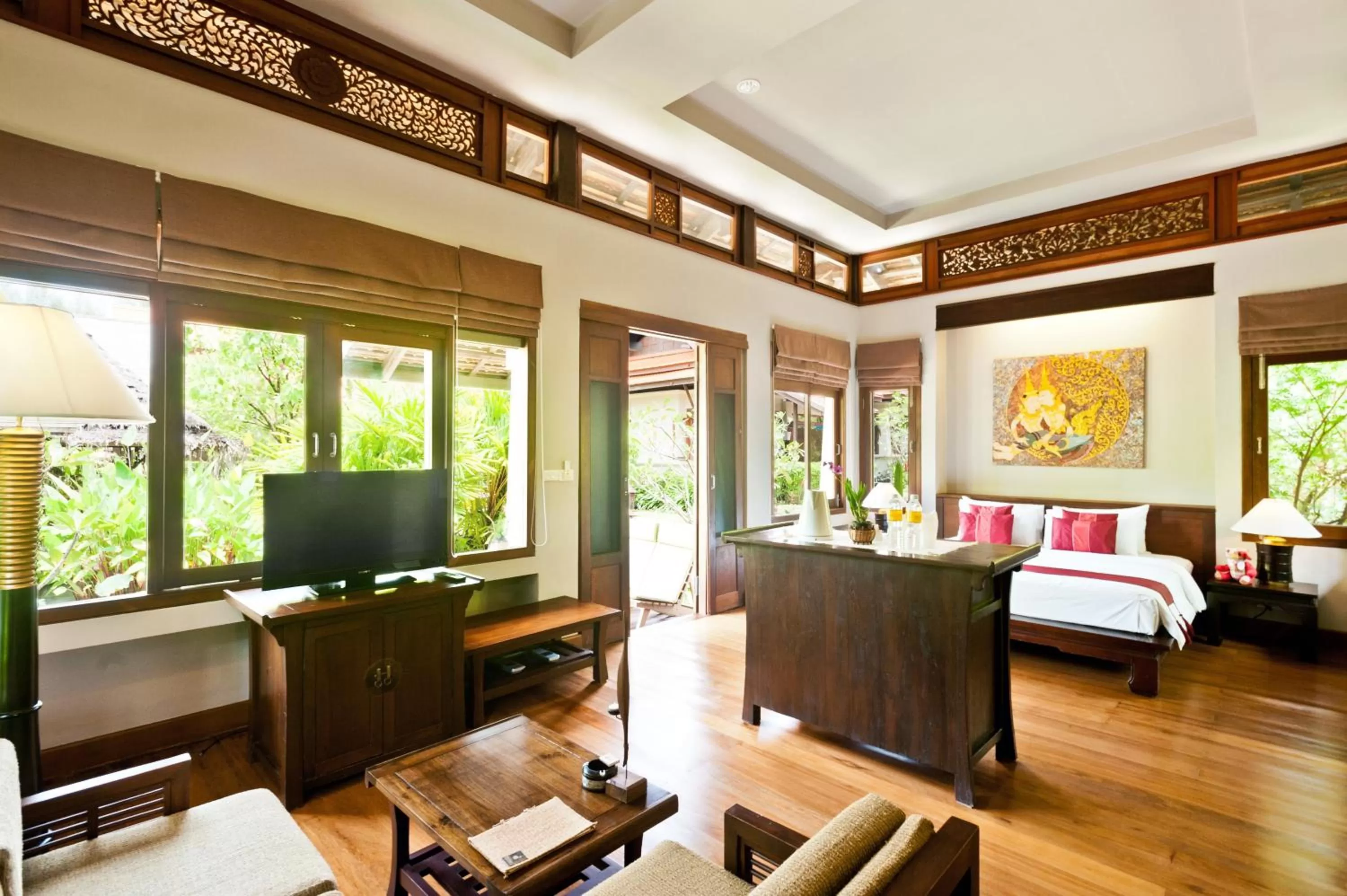 TV and multimedia, Bed in Khaolak Bhandari Resort & Spa