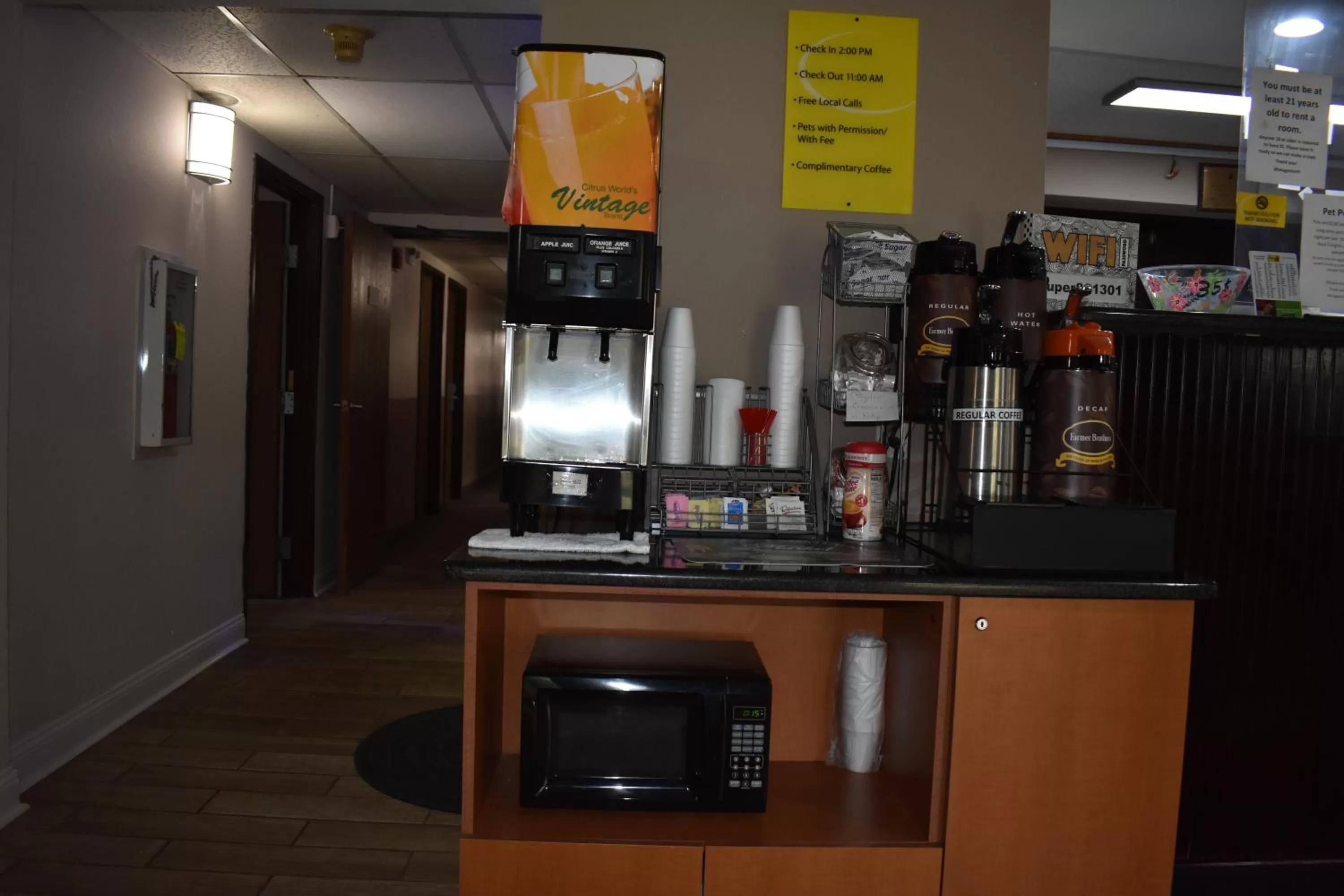 Breakfast in Super 8 by Wyndham La Vale/Cumberland Area