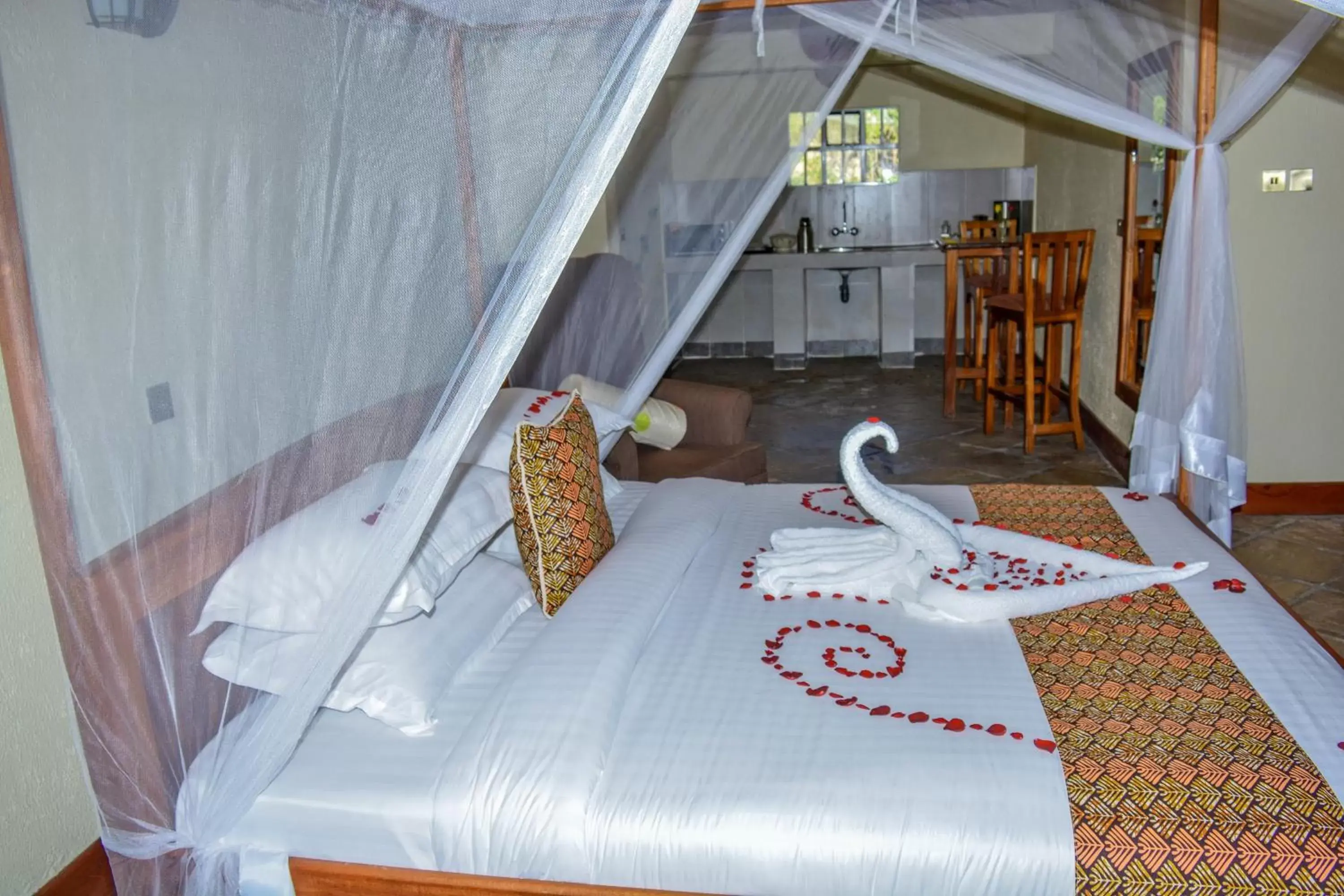 Twin Room with Bathroom - single occupancy in Mwanzo Lodge Twin Room with Bathroom - single occupancy in Mwanzo Lodge
