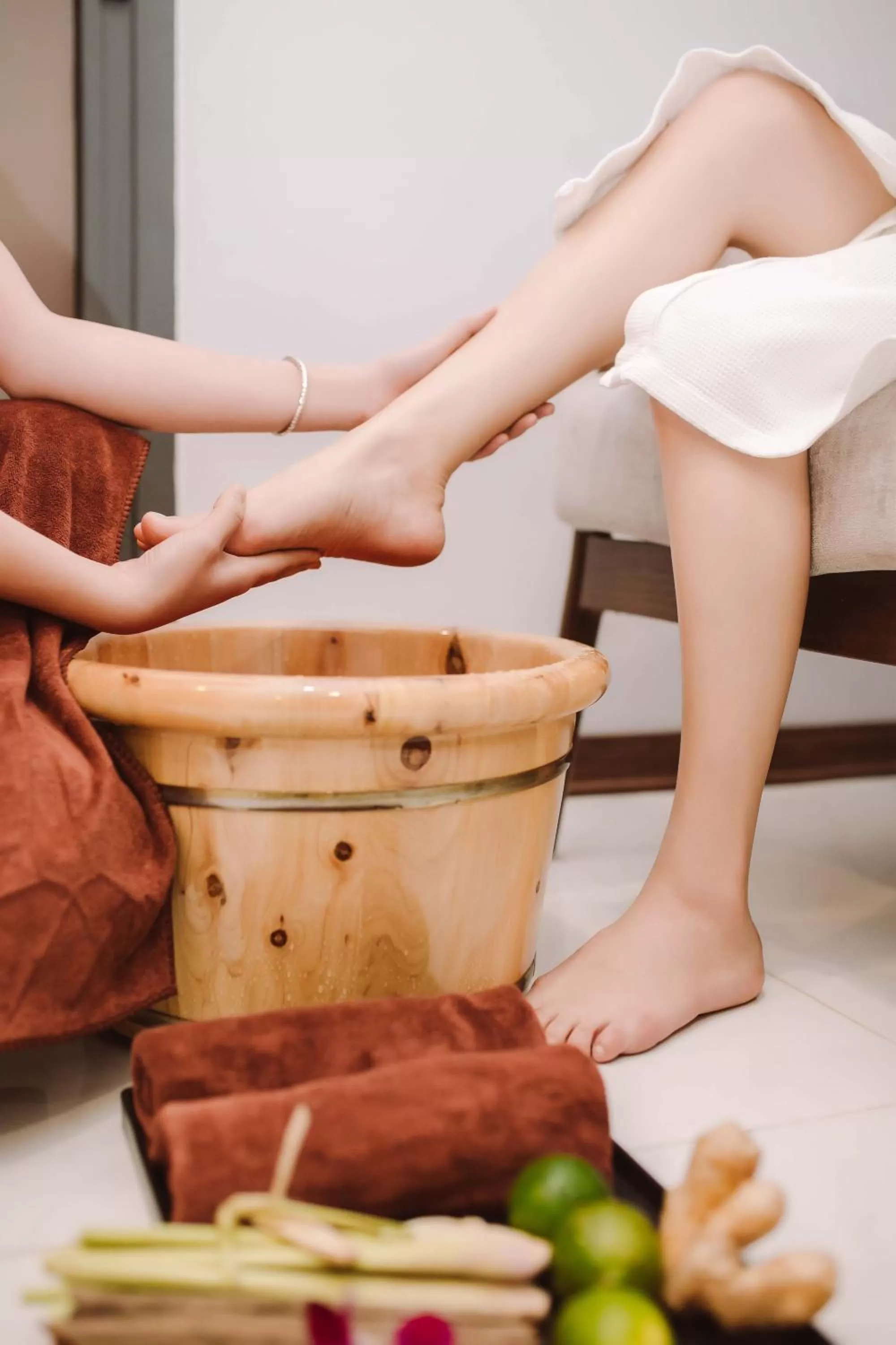 People in Reyna Hotel Hanoi & Spa