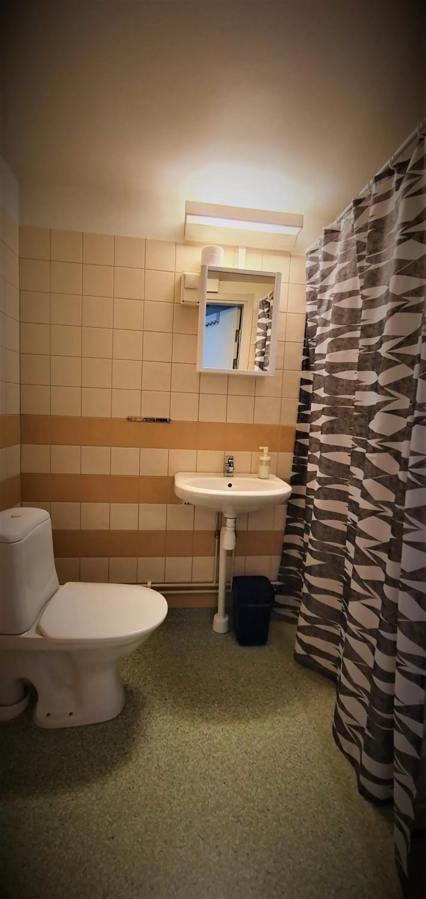 Bathroom in Nipanhotellet