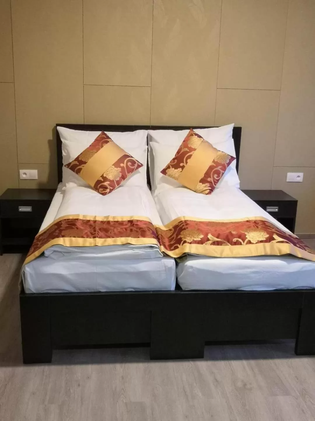 Bed in Sun-House Pension&Restaurant -ParkingFree-