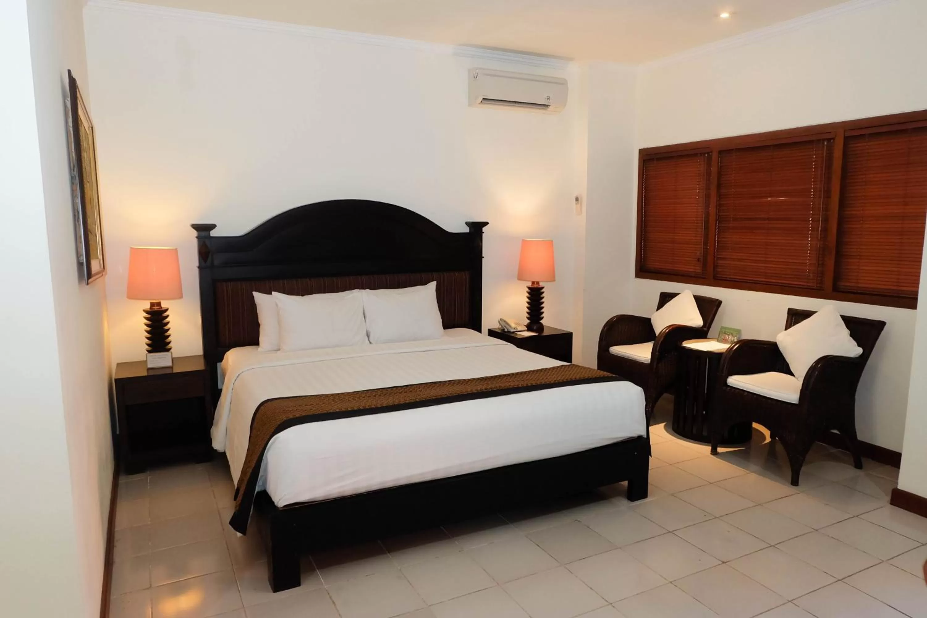 Bed in Griya Santrian a Beach Resort And Spa