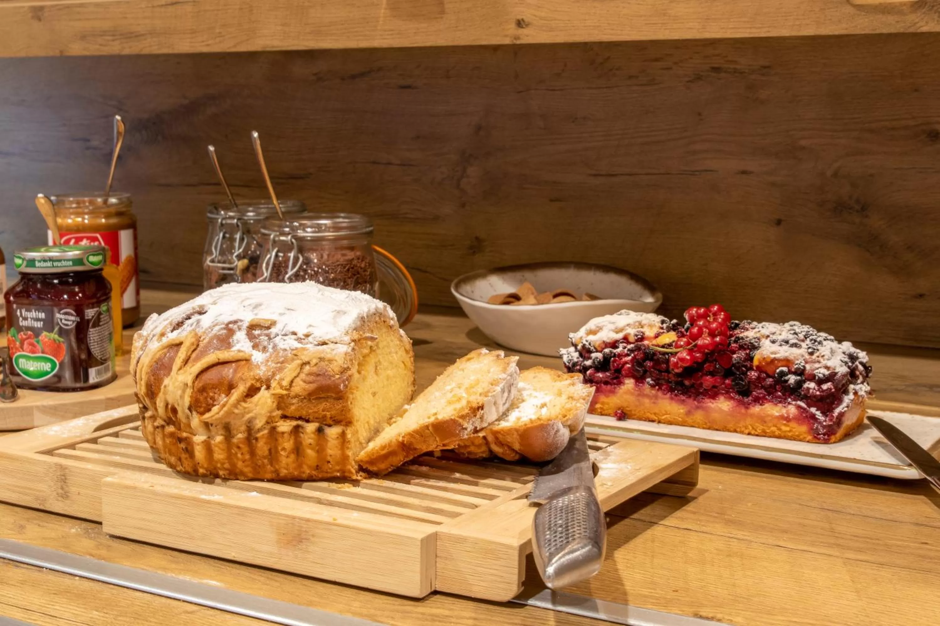 Buffet breakfast in ibis De Panne