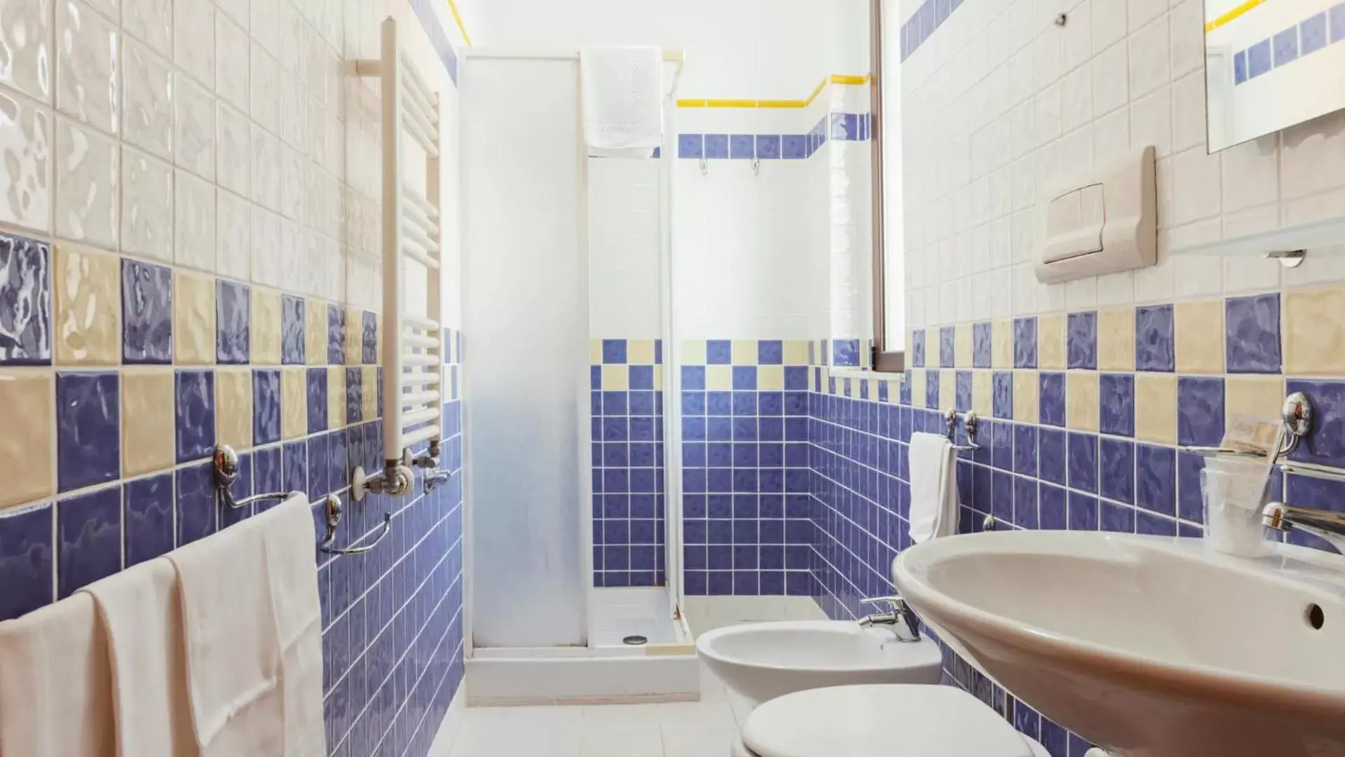 Double Room with Balcony in Hotel Villa Del Sorriso Double Room with Balcony in Hotel Villa Del Sorriso