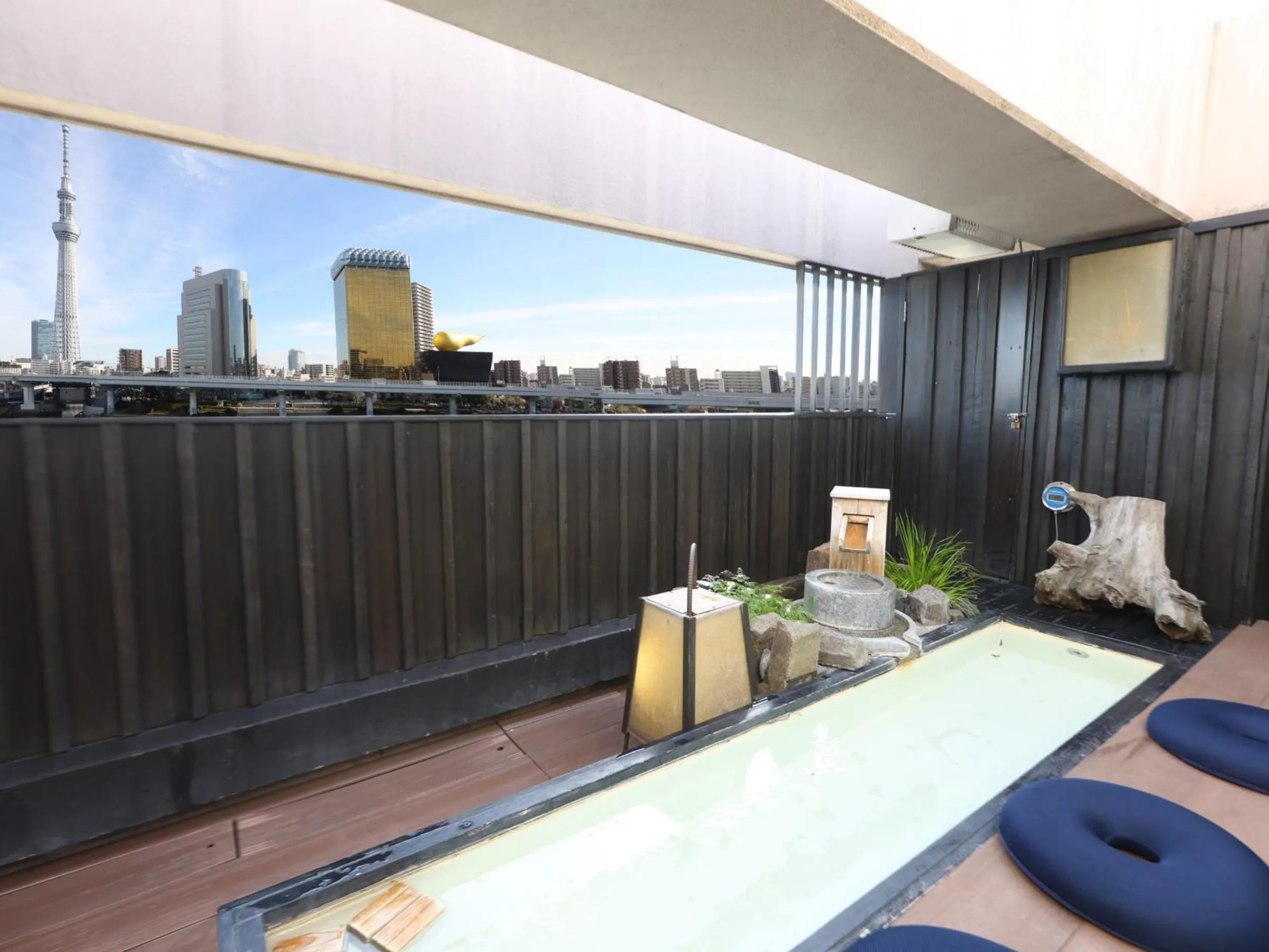 Open Air Bath in Dormy Inn EXPRESS Asakusa