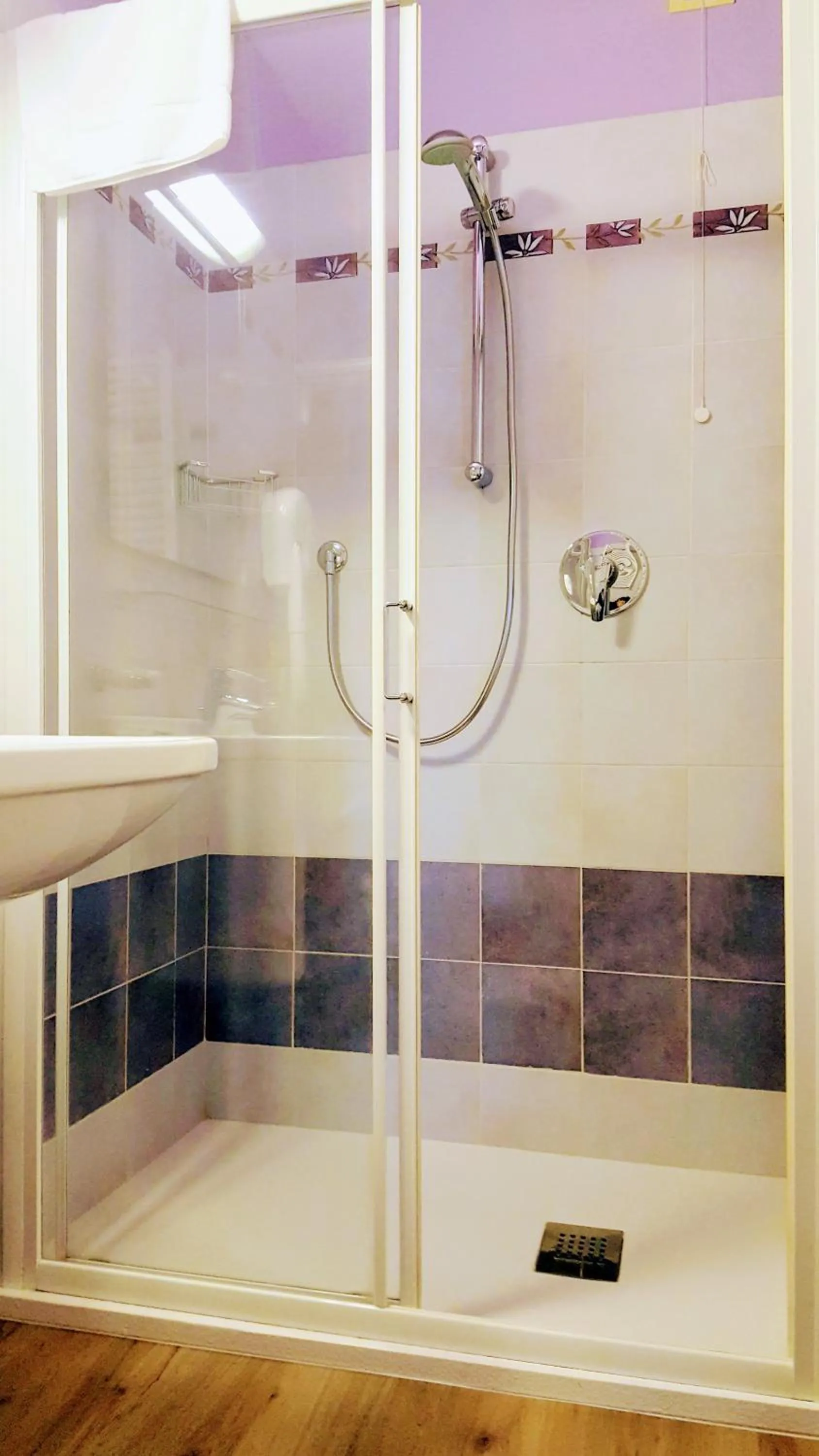 Shower in Locanda Avanguardia