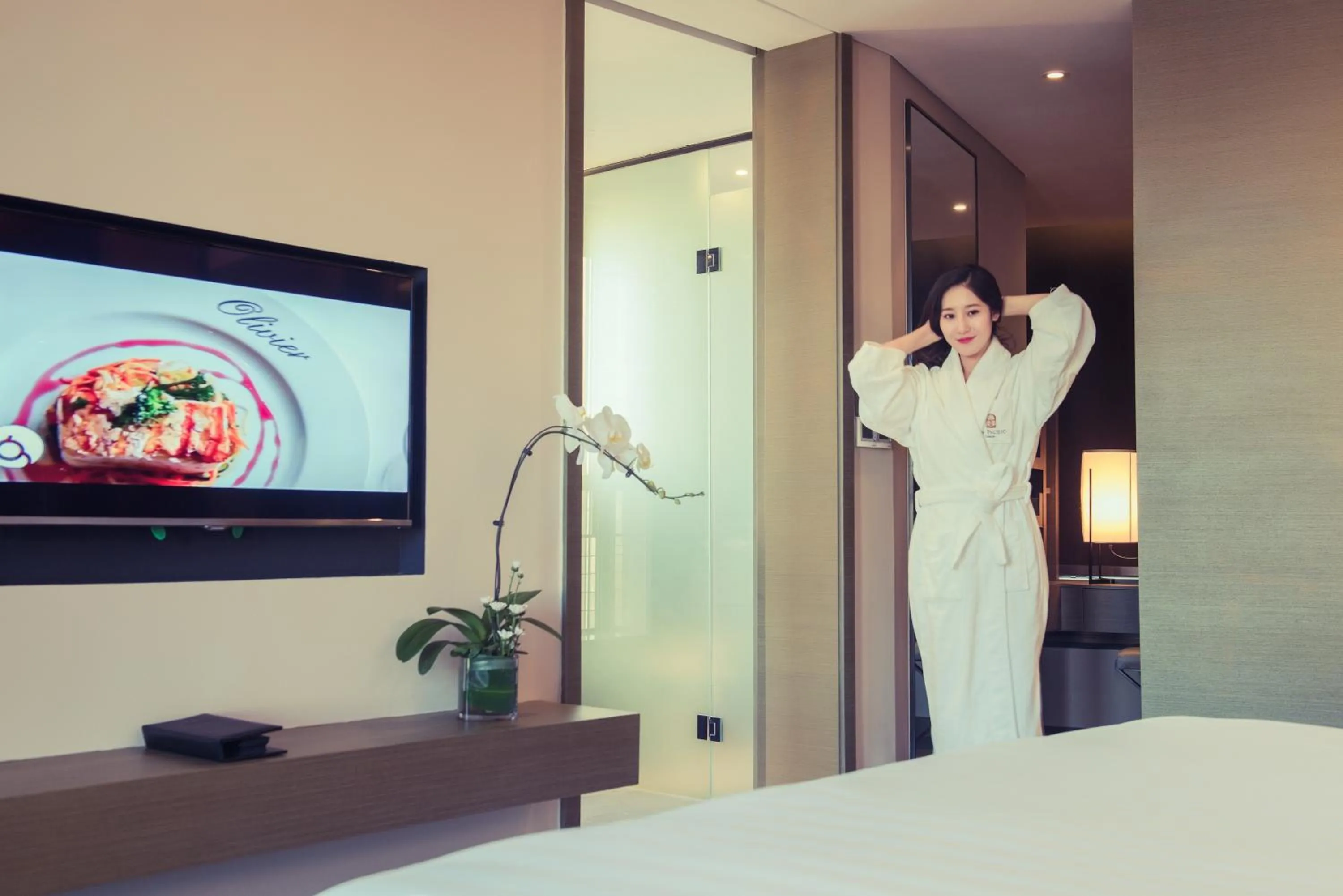 Photo of the whole room, Bed in Pan Pacific Tianjin