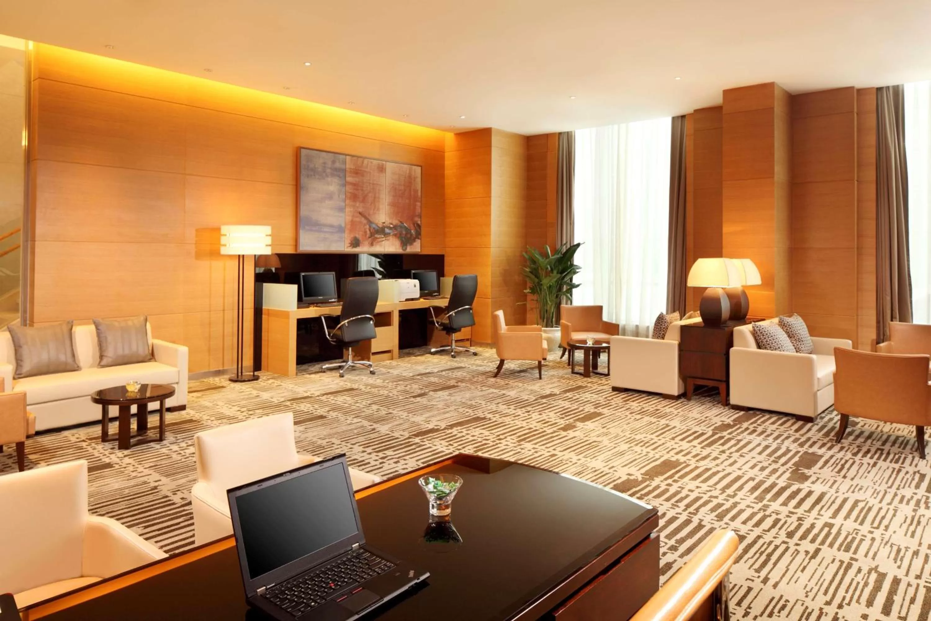 Business facilities in DoubleTree by Hilton Hangzhou East