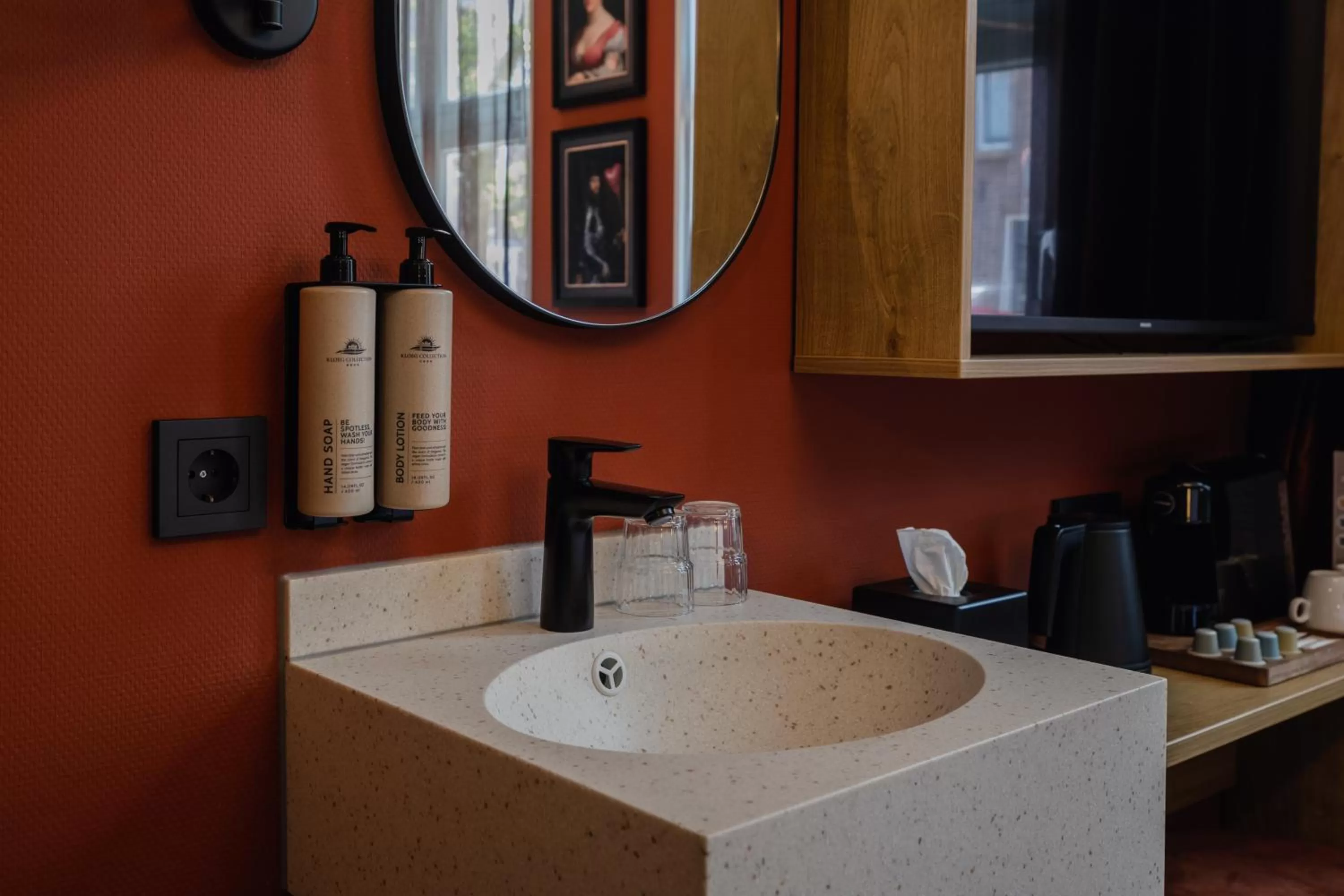 Decorative detail in Hotel St Joris I Kloeg Collection