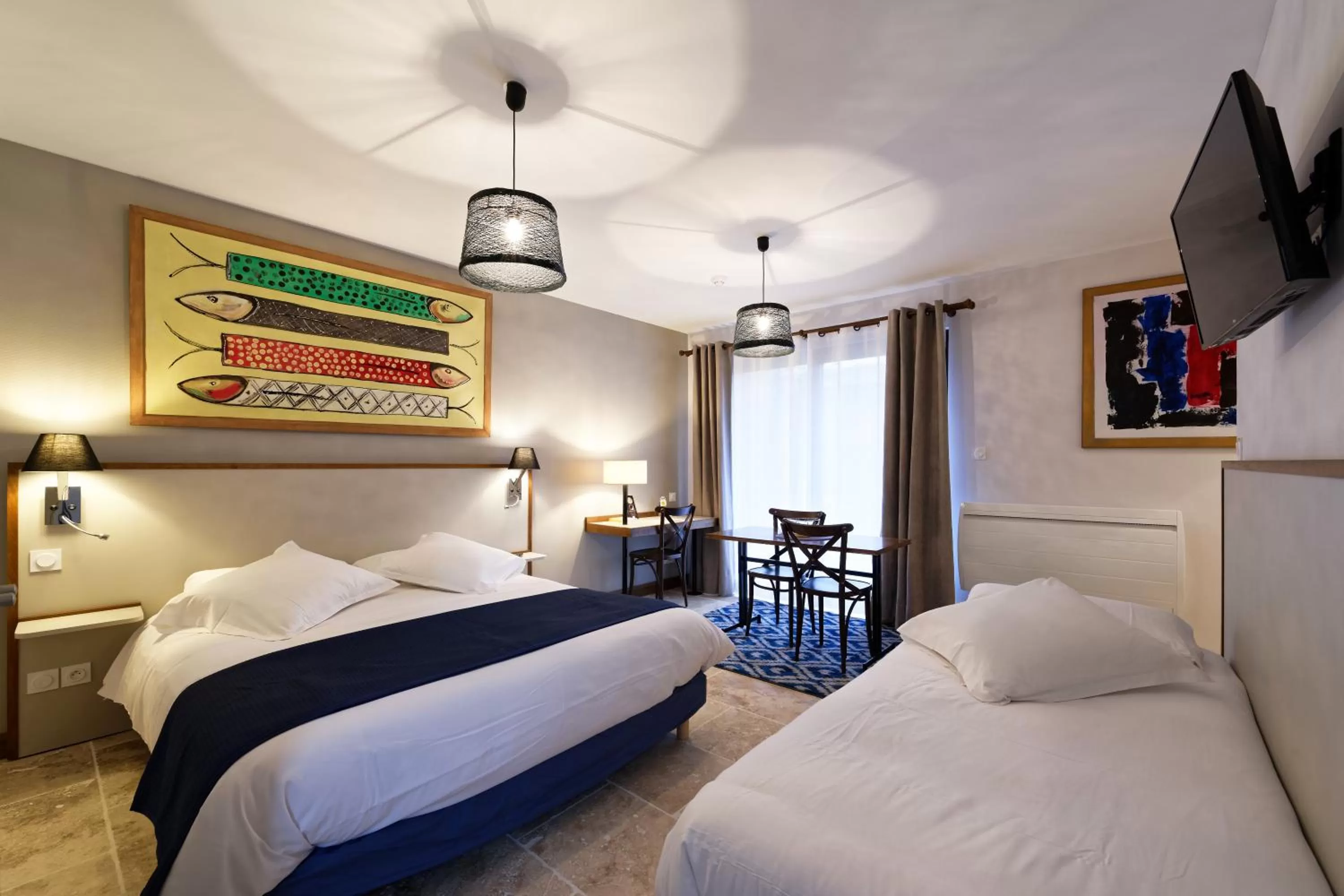 Decorative detail, Bed in Pied à Terre Autun