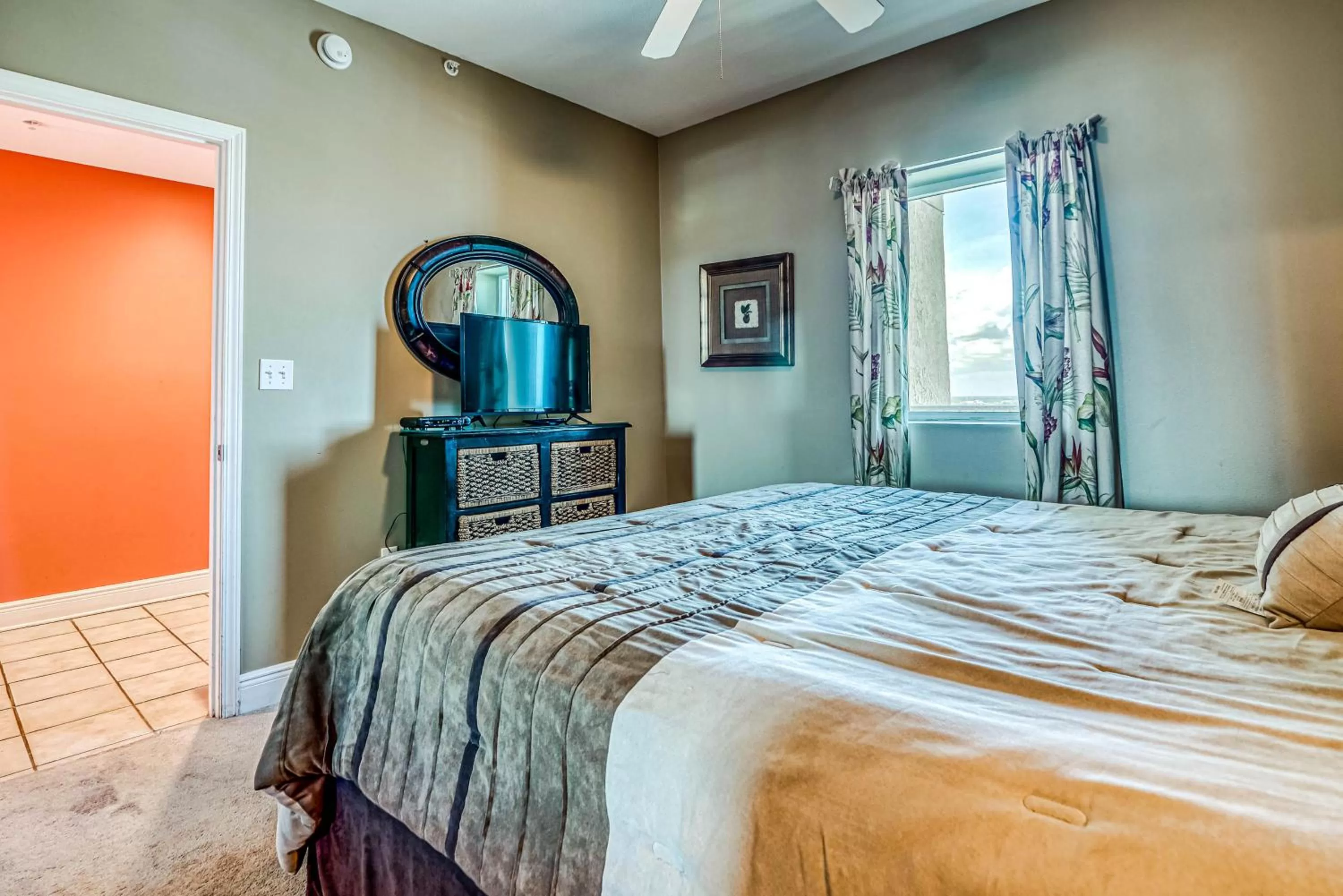 Bed in San Carlos #1208