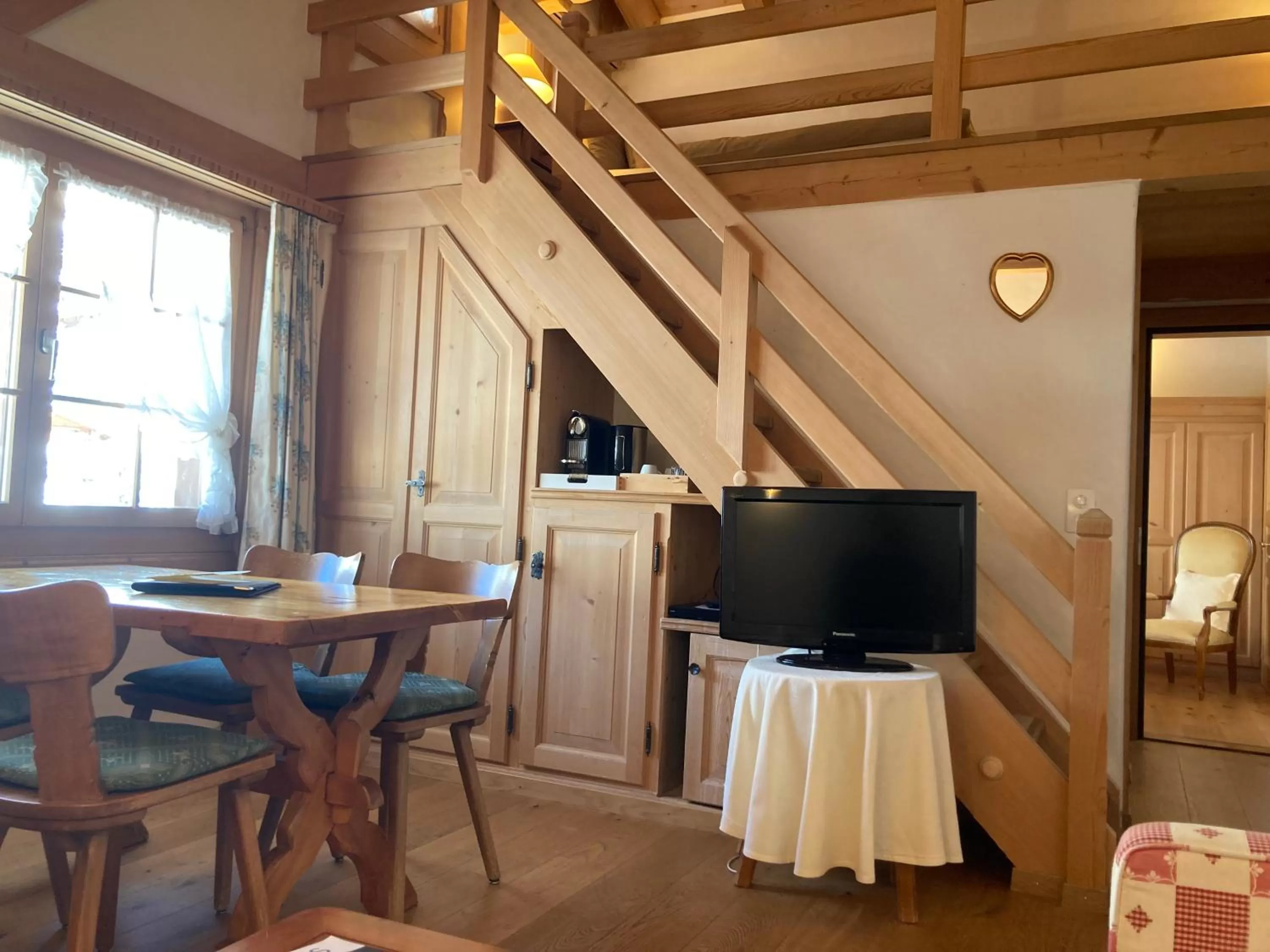 Communal lounge/ TV room in Hotel Alpenrose mit Gourmet-Restaurant Azalée