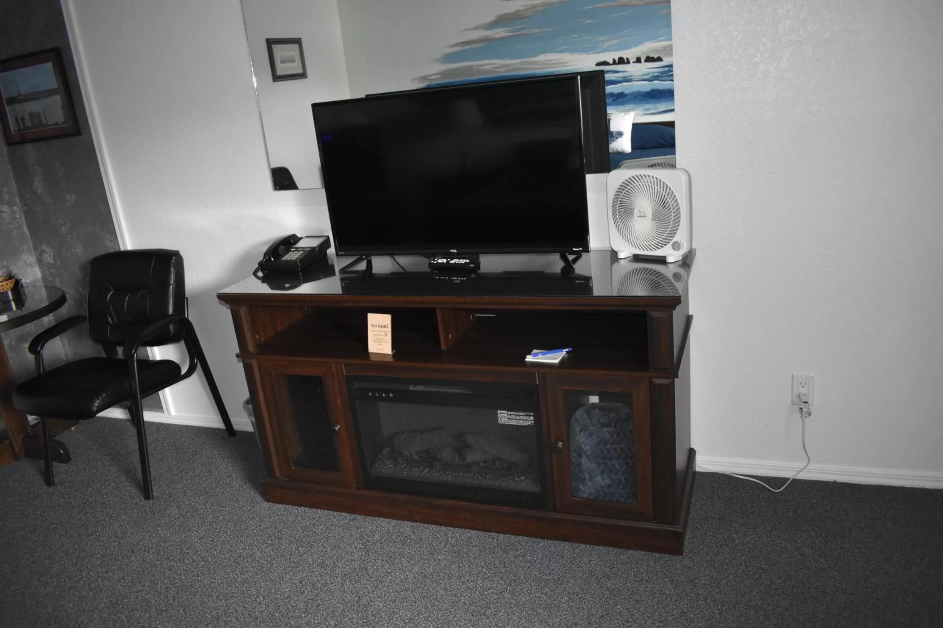 TV/Entertainment Center in Lighthouse Cove Inn