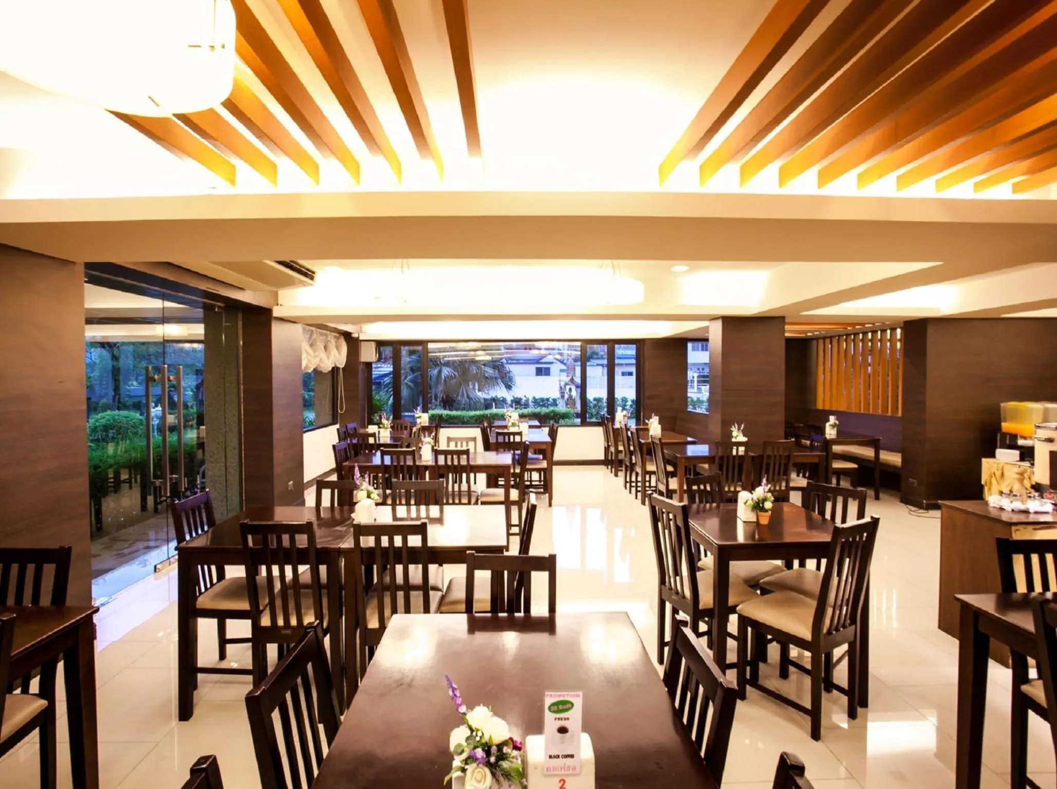 Restaurant/places to eat in Grand Tara Garden Thai Hotel