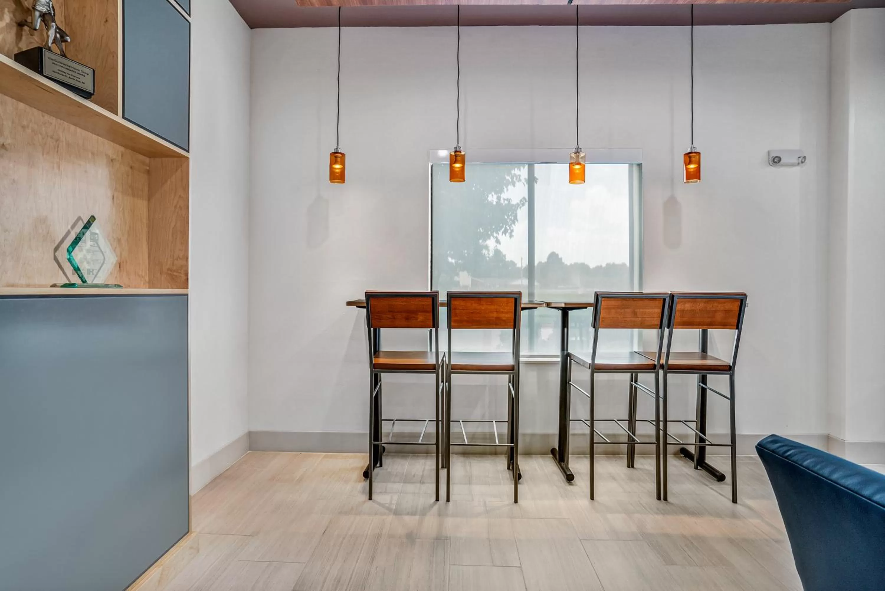 Breakfast, Dining Area in Holiday Inn Express & Suites Van Buren-Fort Smith Area, an IHG Hotel