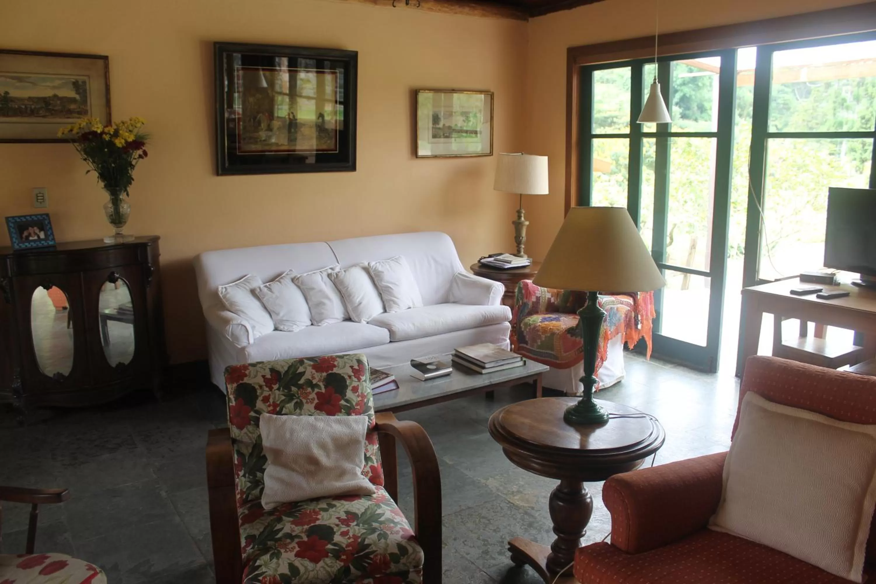 Living room in Pousada Mariza