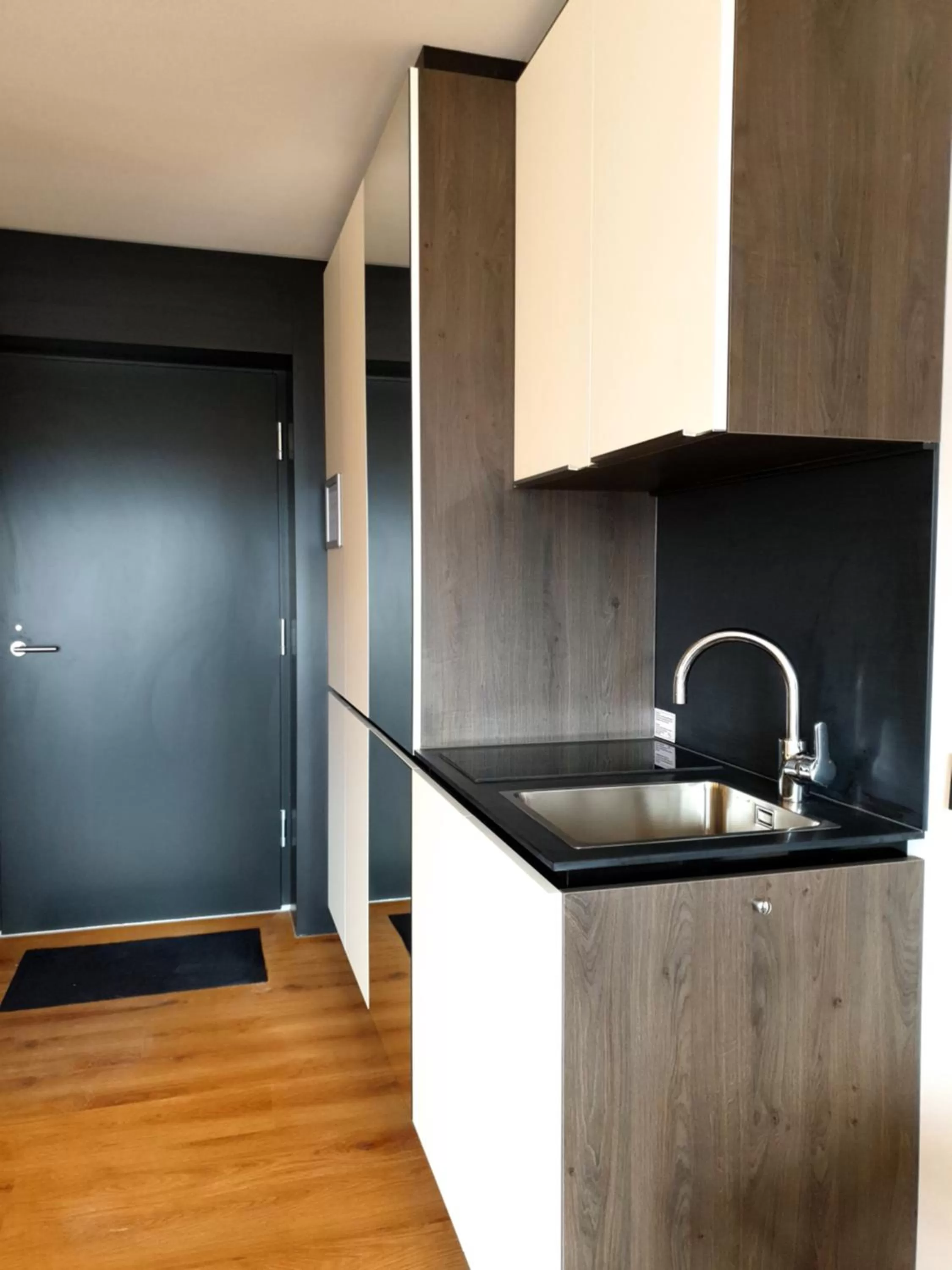 Kitchen or kitchenette in OY Hotel by WMM Hotels