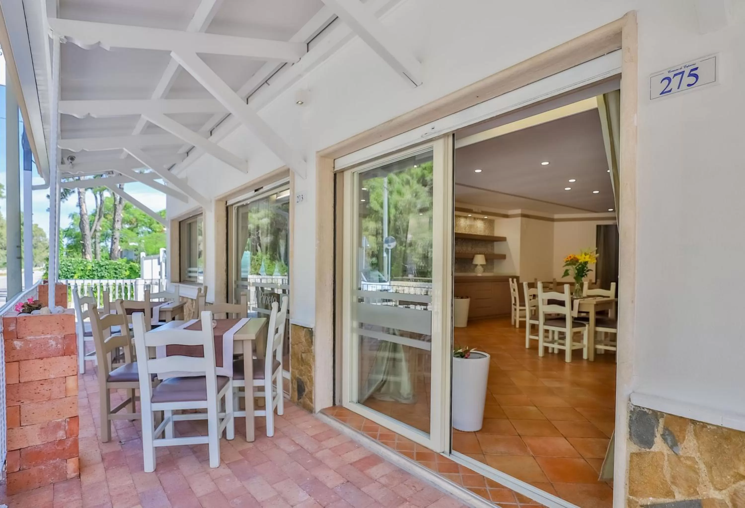 Balcony/Terrace in Il Pineto Paestum Food & Rooms