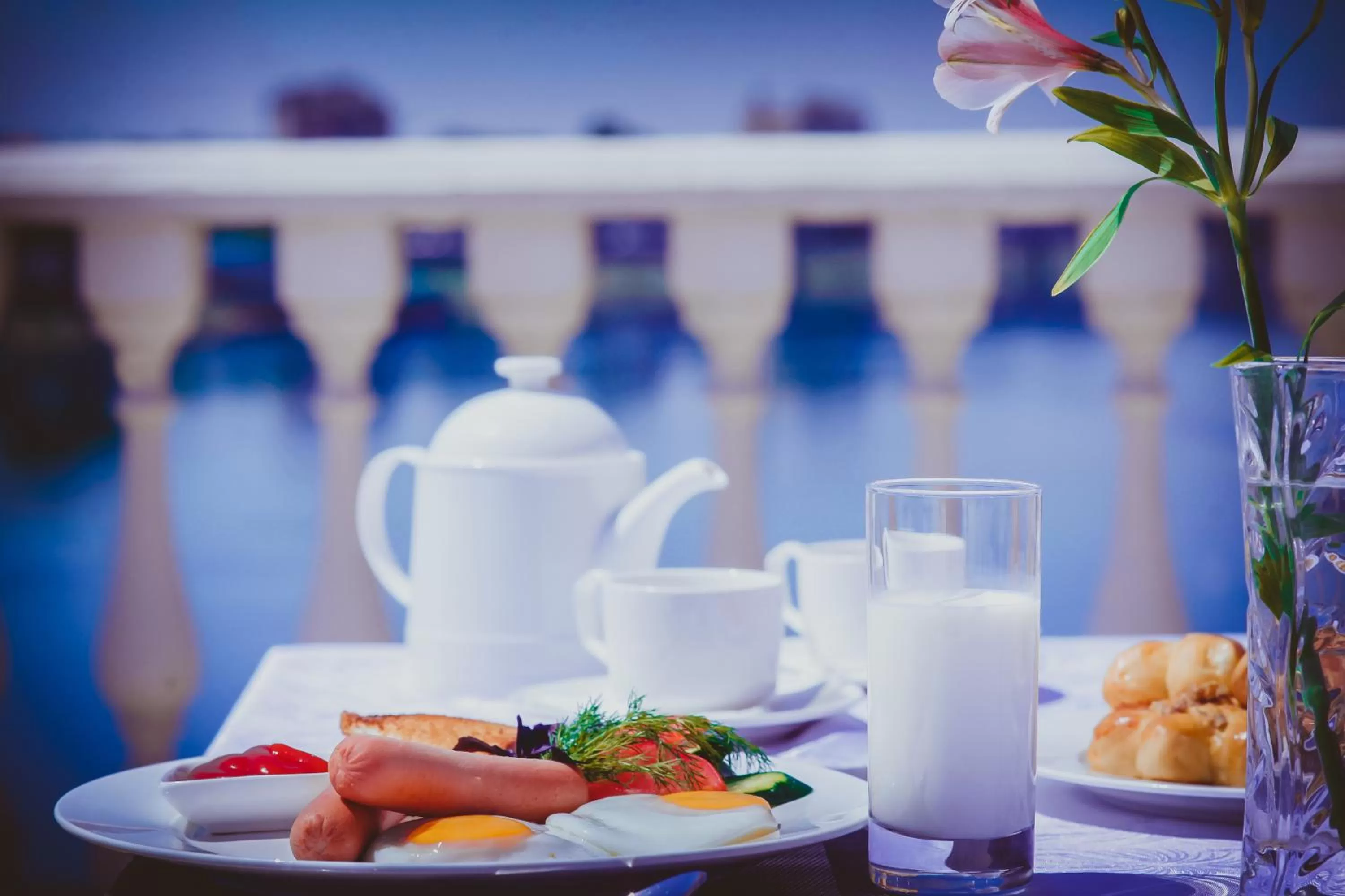 Breakfast in Parliament Palace Hotel