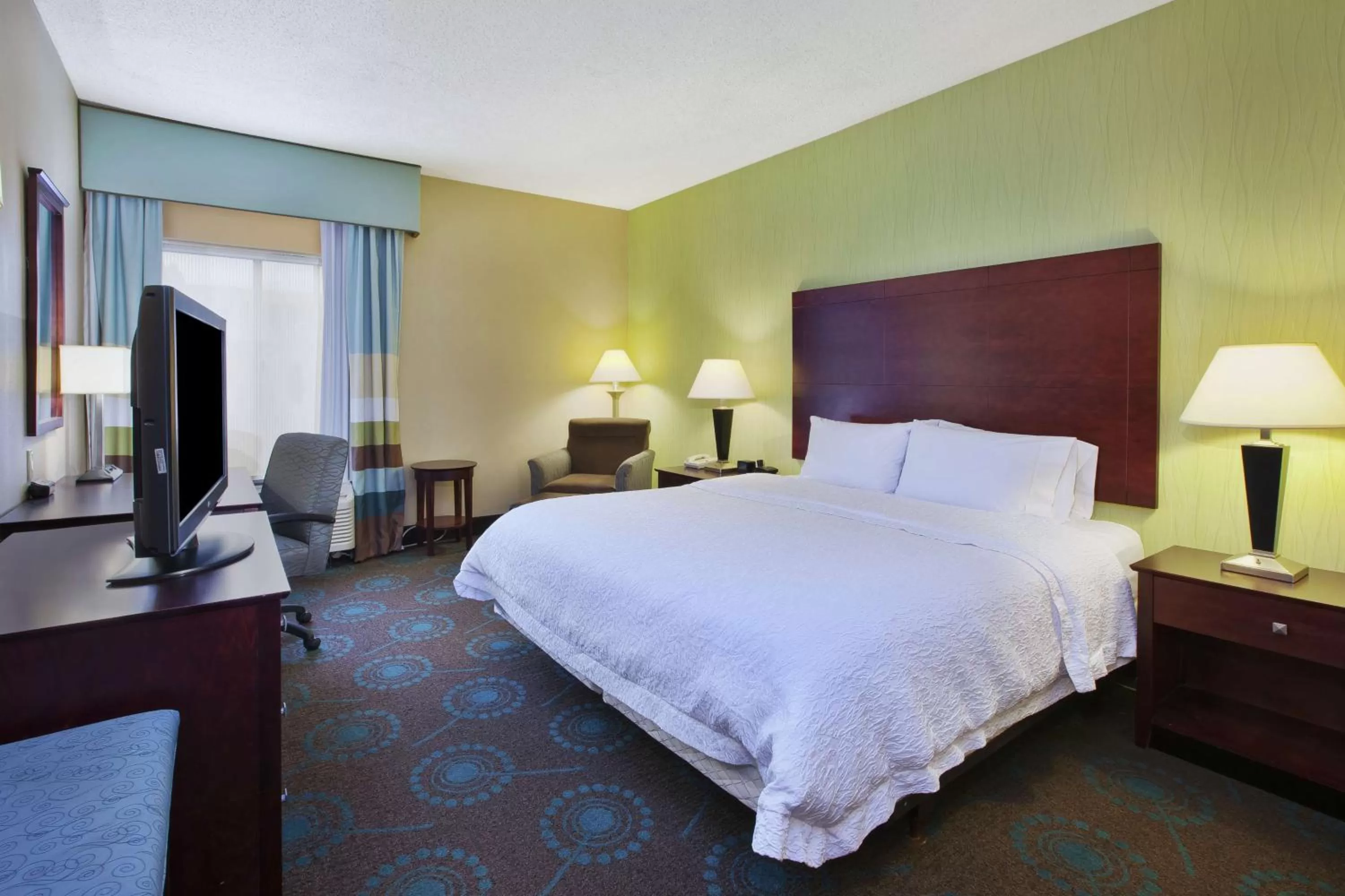 Bedroom, Bed in Hampton Inn & Suites South Bend