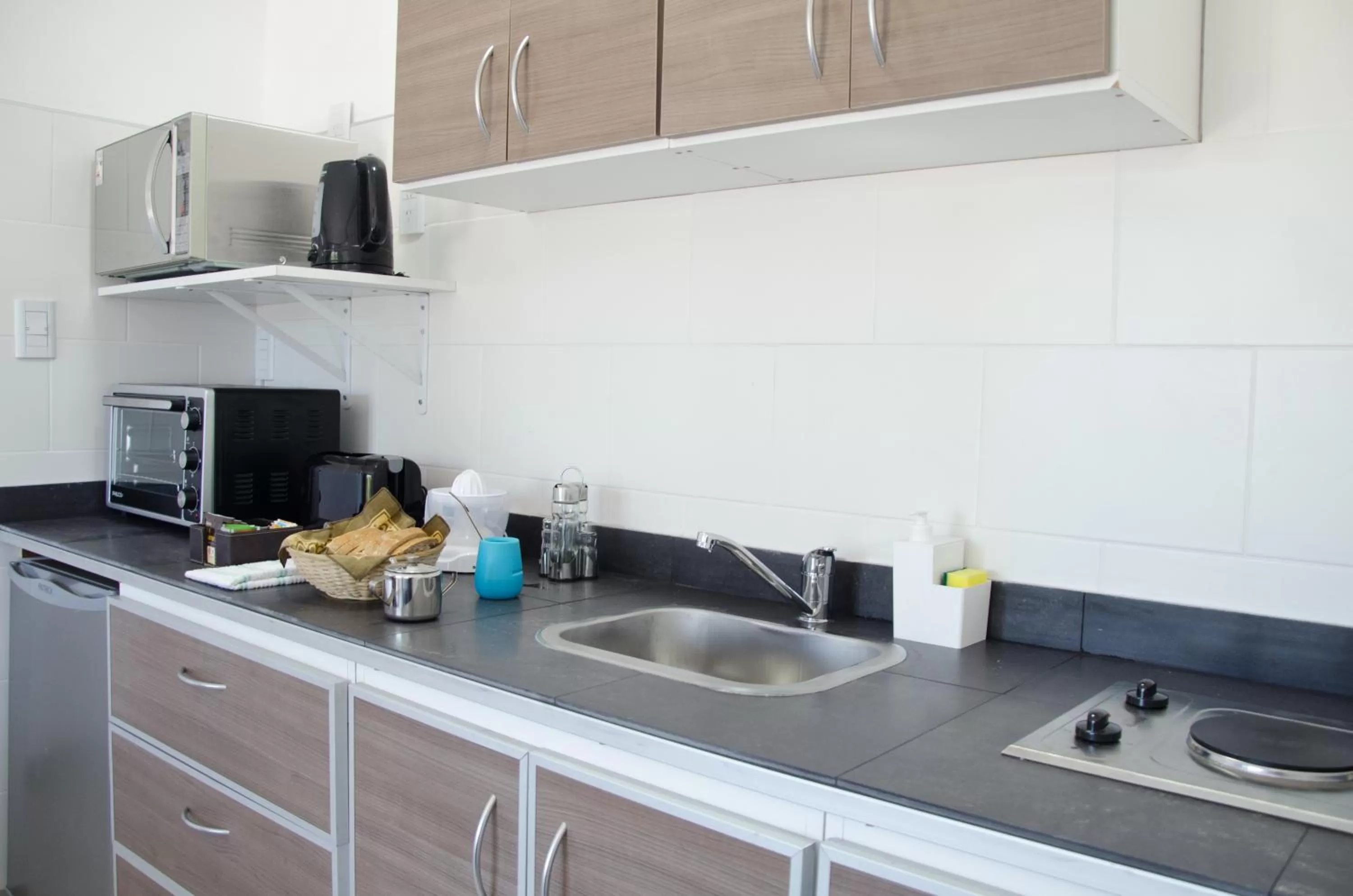 Kitchen or kitchenette, Kitchen/Kitchenette in Flamenco Bay Apartments
