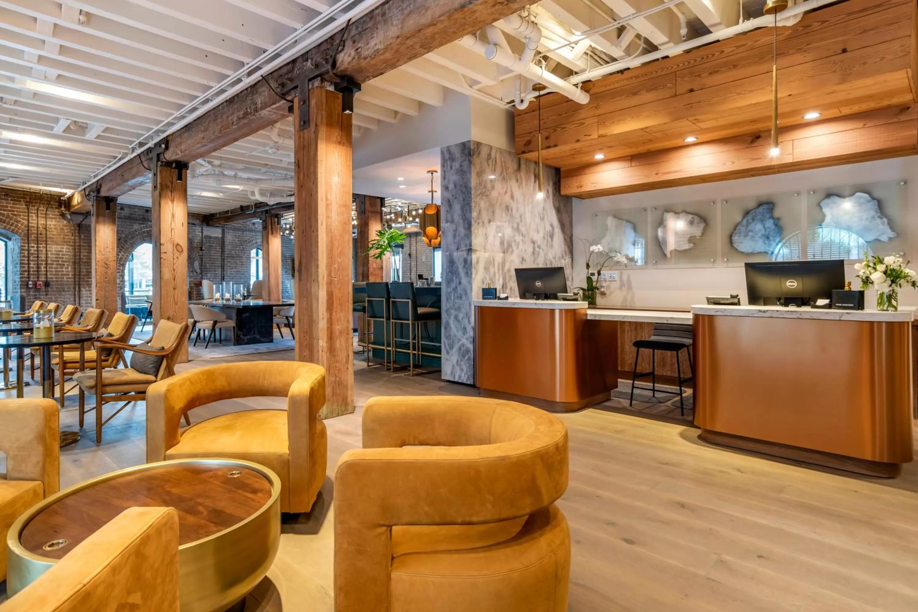 Lobby or reception in ONE11 Hotel