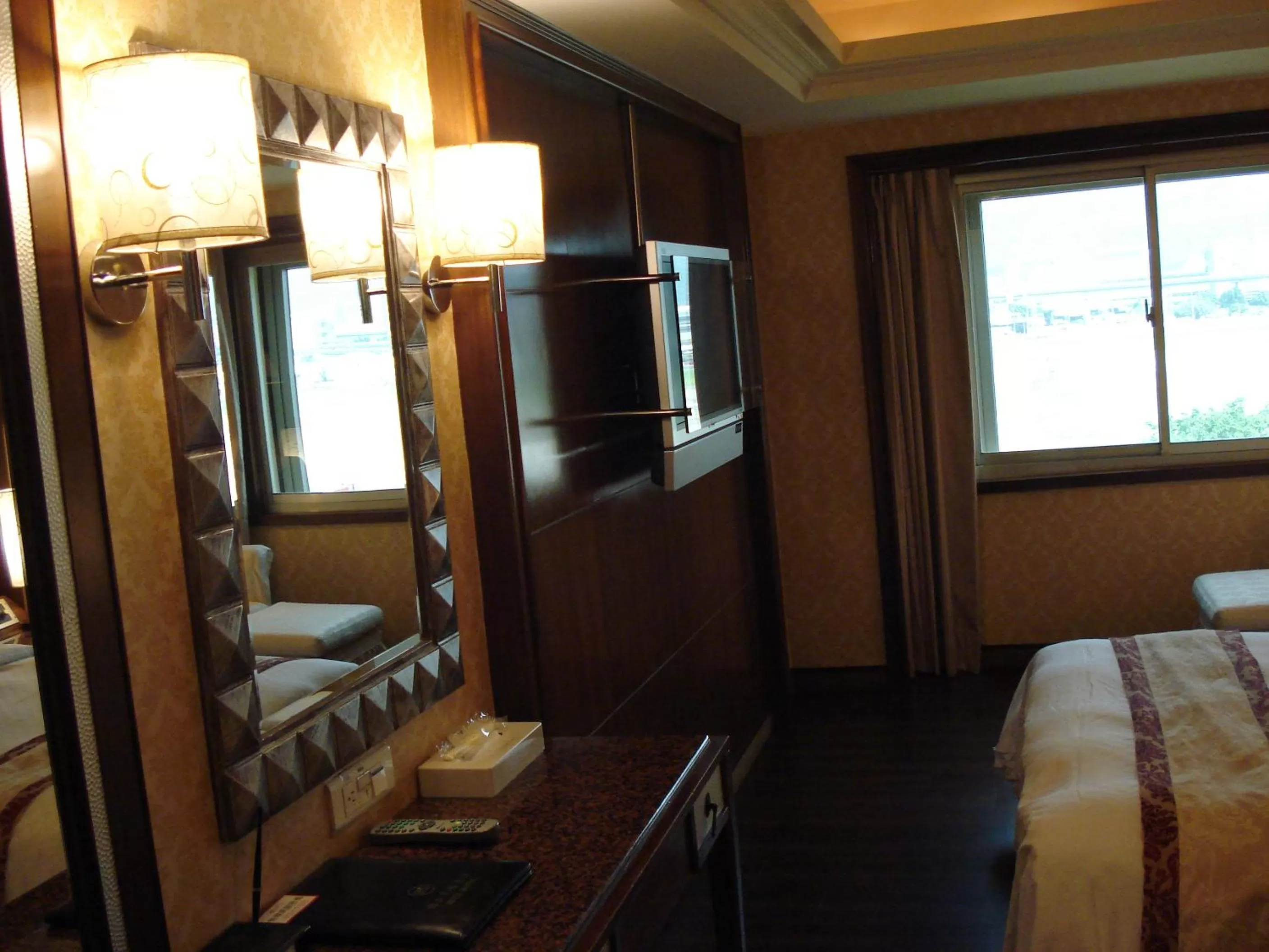 TV and multimedia, Bed in Attic Hotel