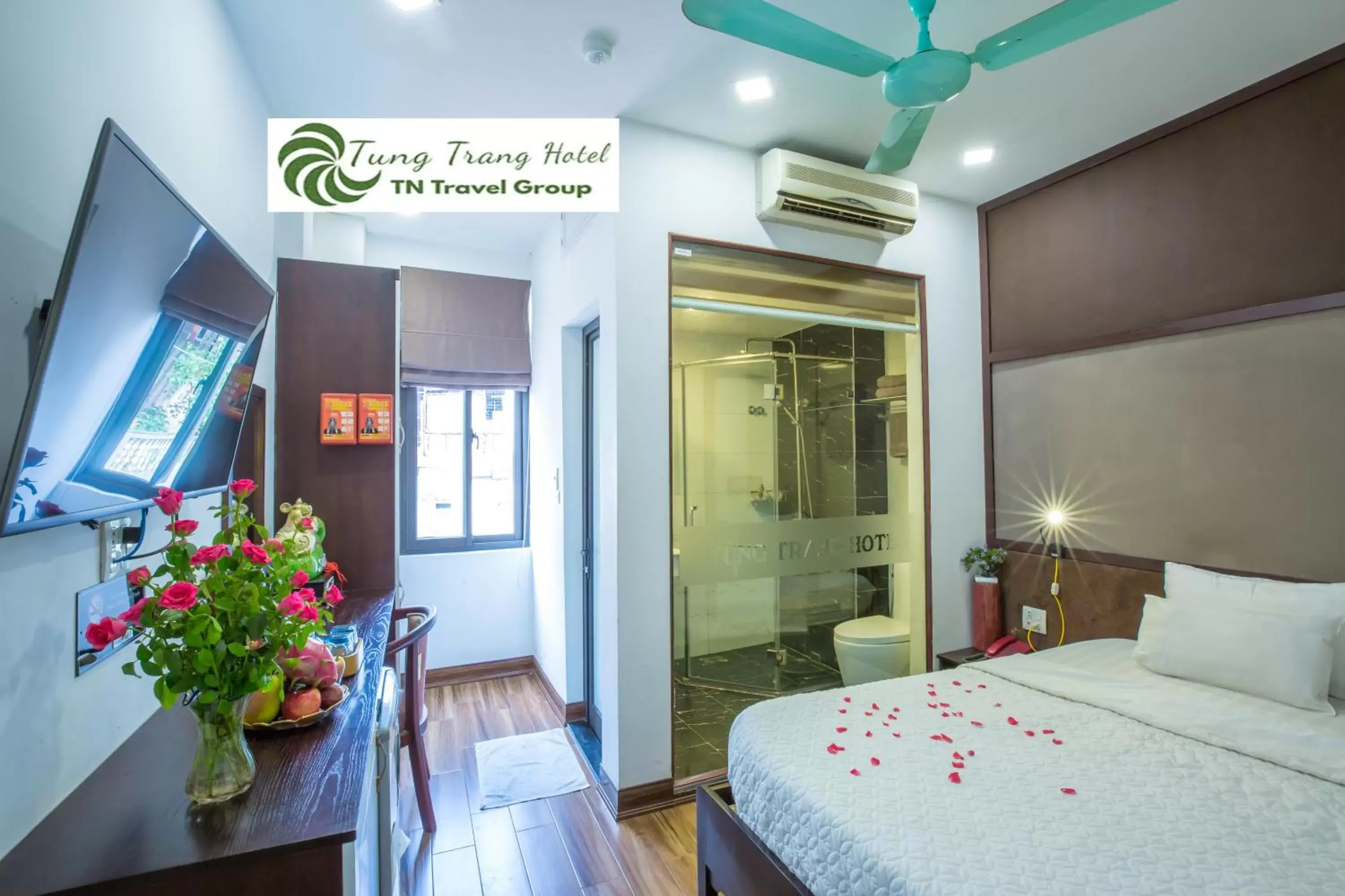Deluxe Double or Twin Room in Tung Trang Hotel Deluxe Double or Twin Room in Tung Trang Hotel