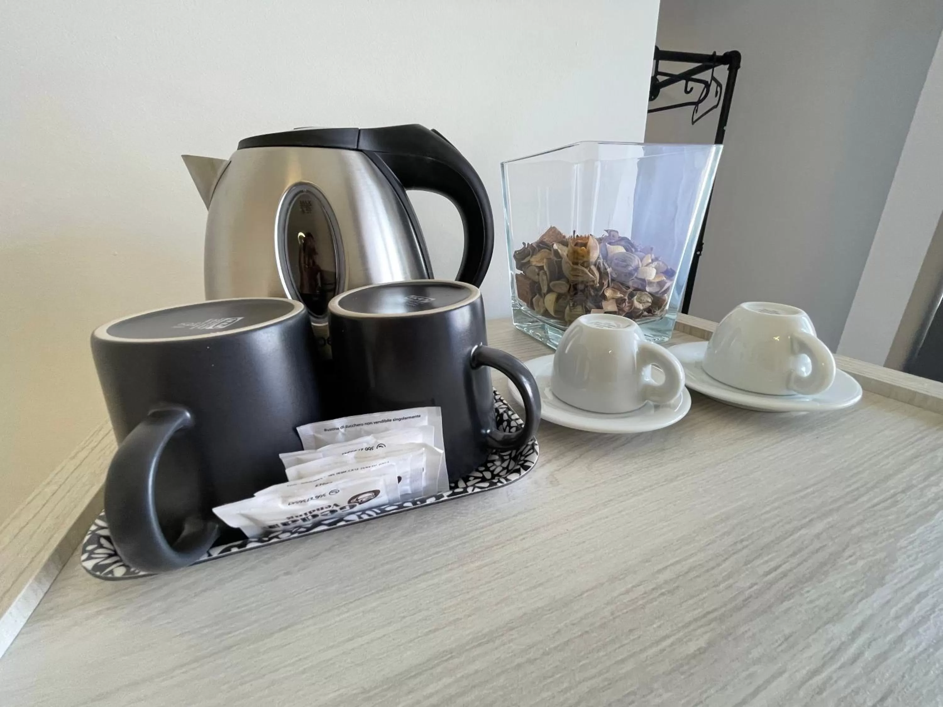 Coffee/tea facilities in Montecristo B&B