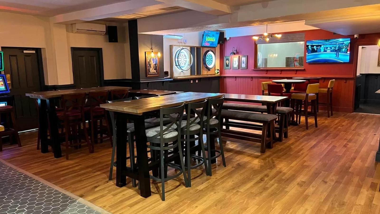 Lounge or bar in The Hoptimist