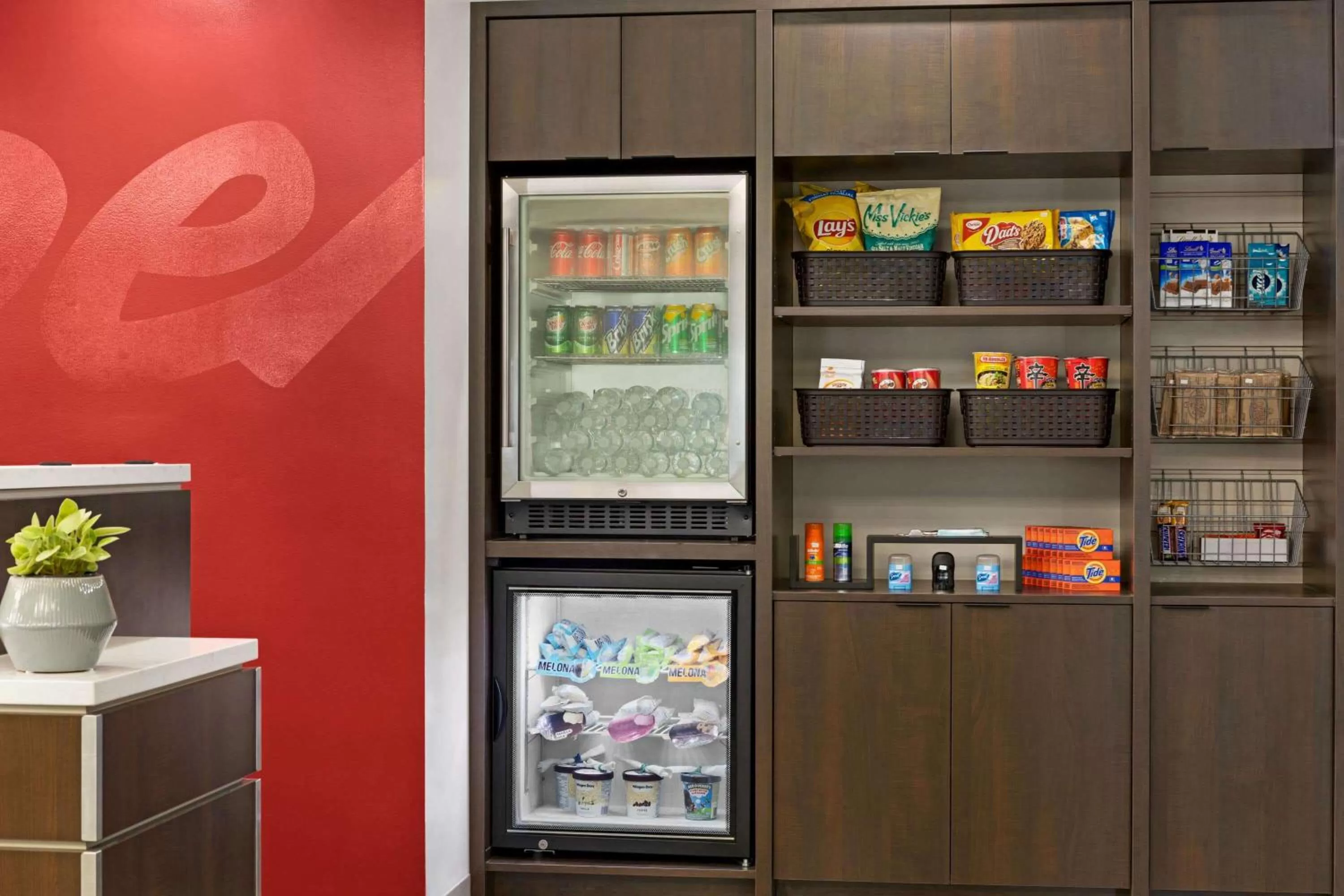 Food and drinks in Super 8 by Wyndham Calgary Shawnessy Area