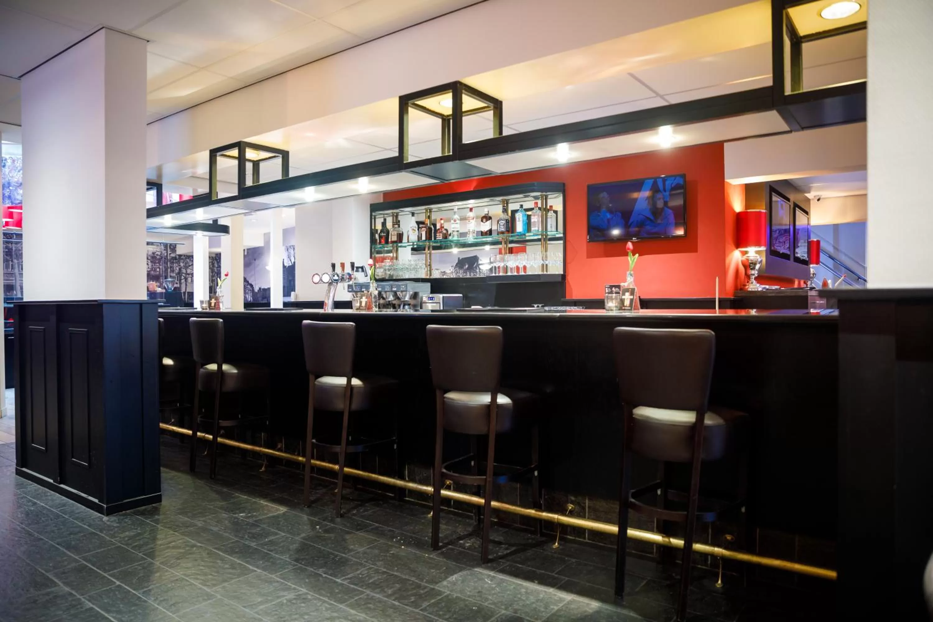 Lounge or bar in Bastion Hotel Maastricht Centrum