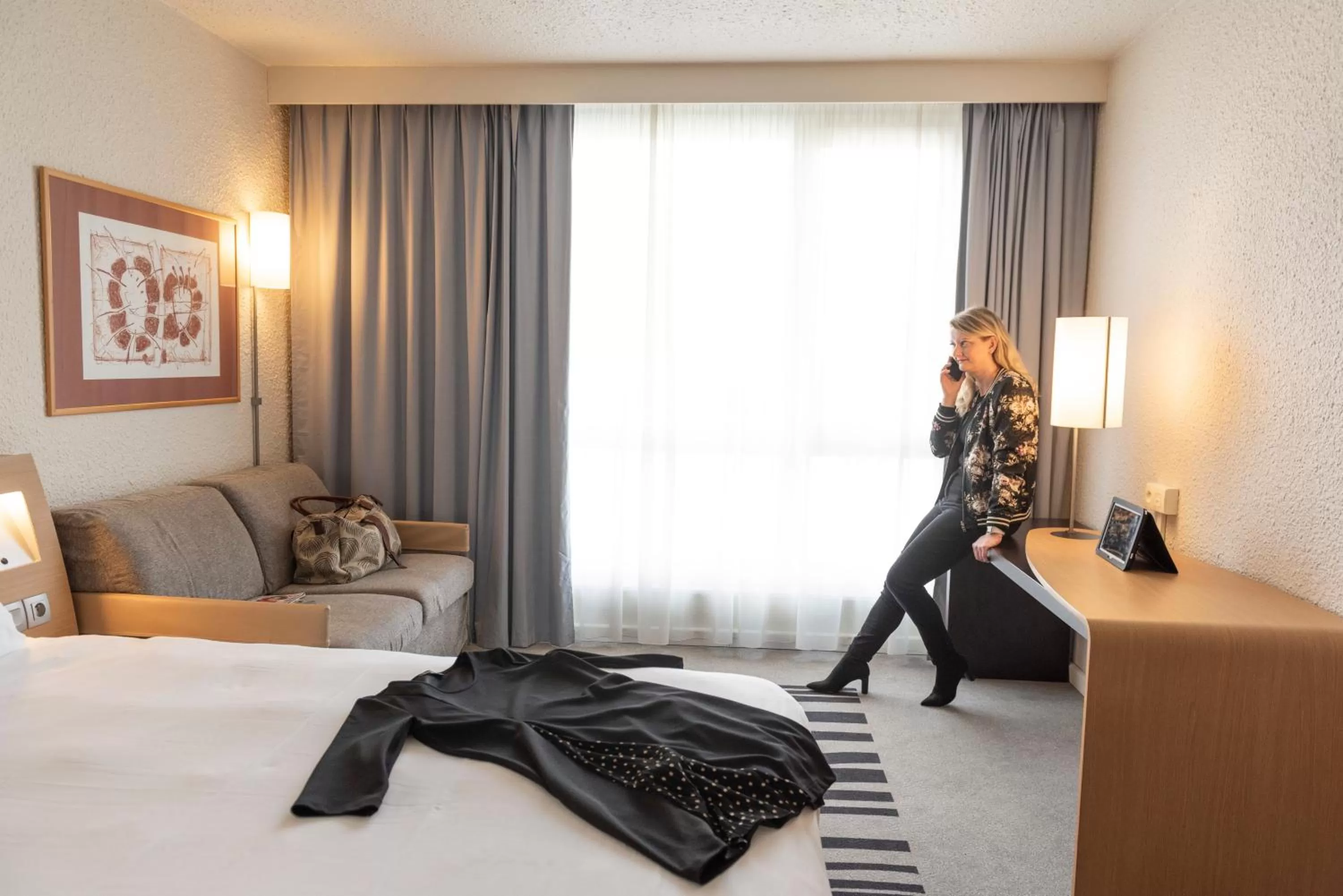 Bedroom, Bed in Hôtel Novotel Valenciennes