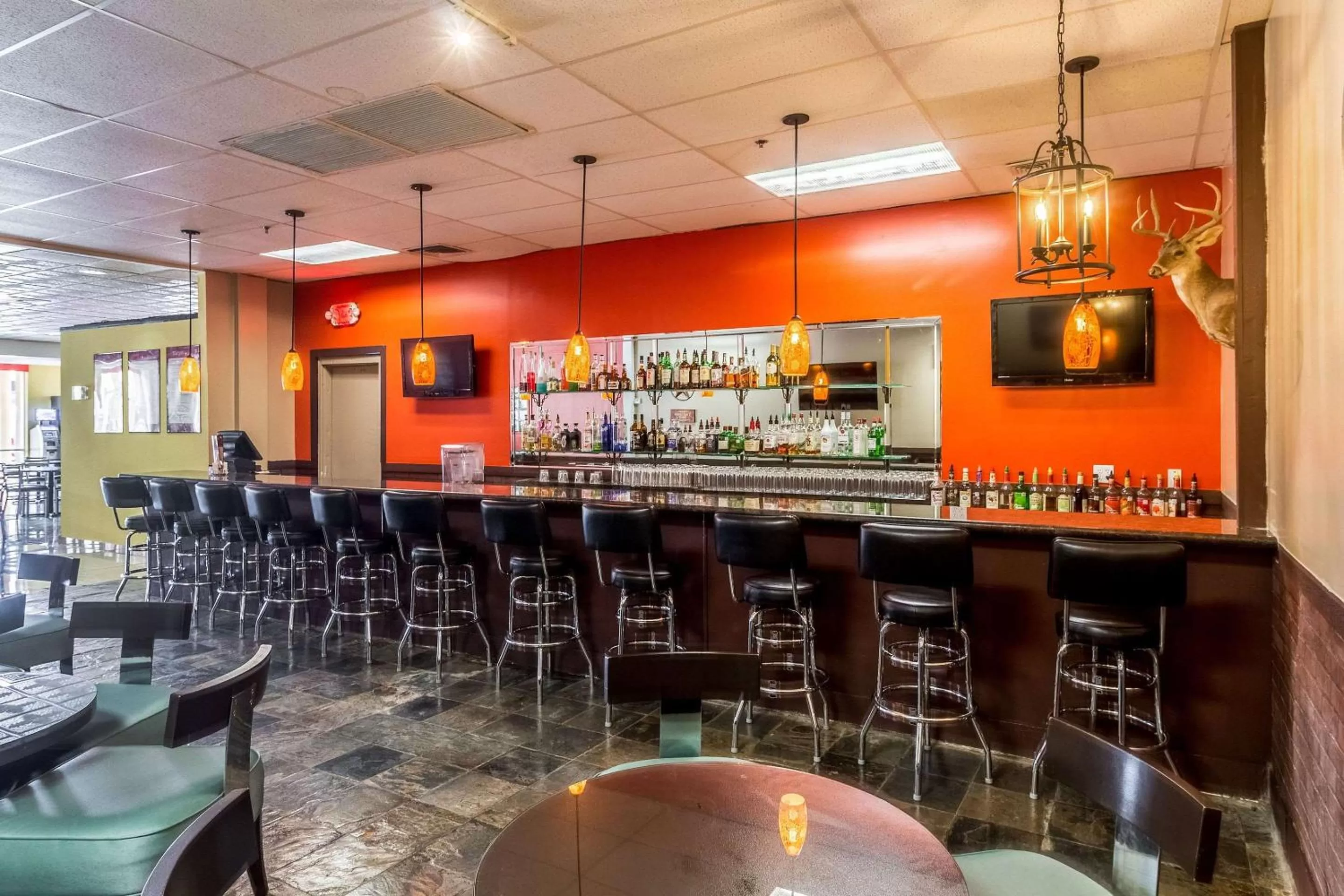 Lounge or bar in Clarion Inn near McAllen Airport