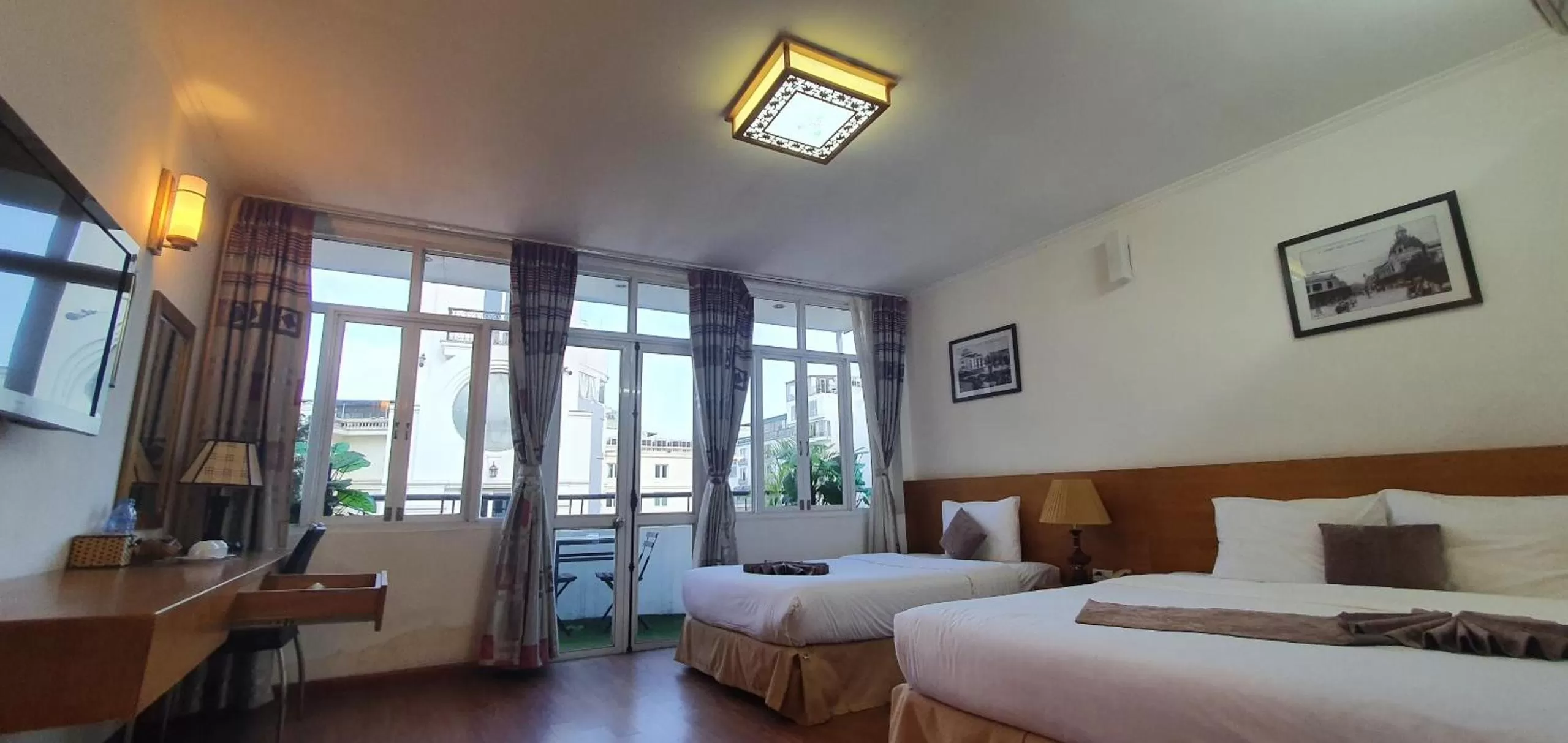 Bed in Hanoi Win Hotel & Travel