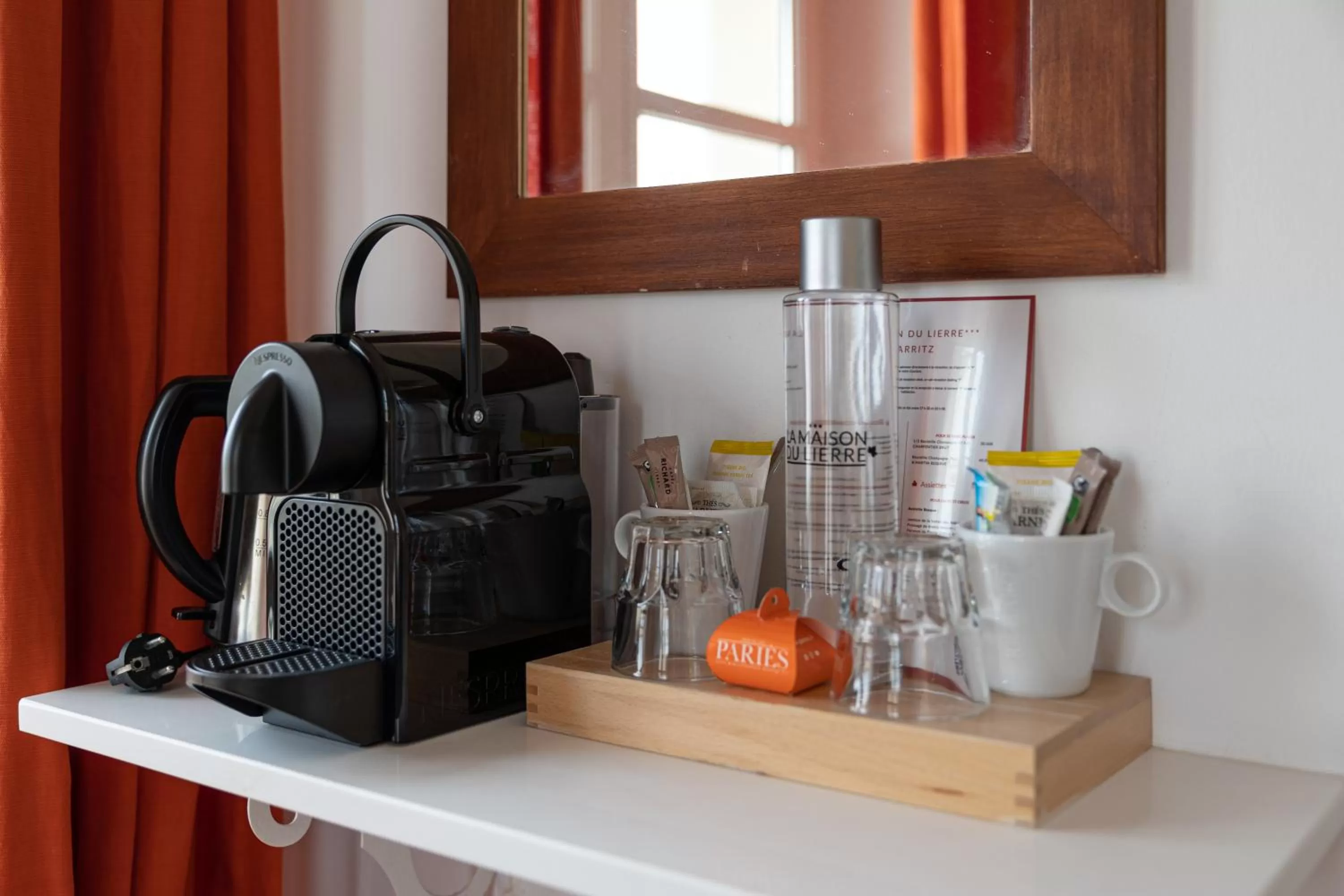 Bedroom in Hôtel & Espace Bien-être La Maison du Lierre