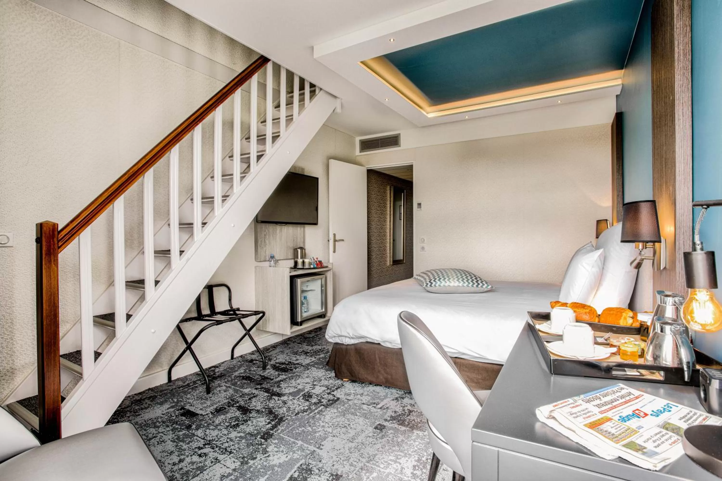 Bedroom, Bed in Mercure Cabourg Hôtel & Spa