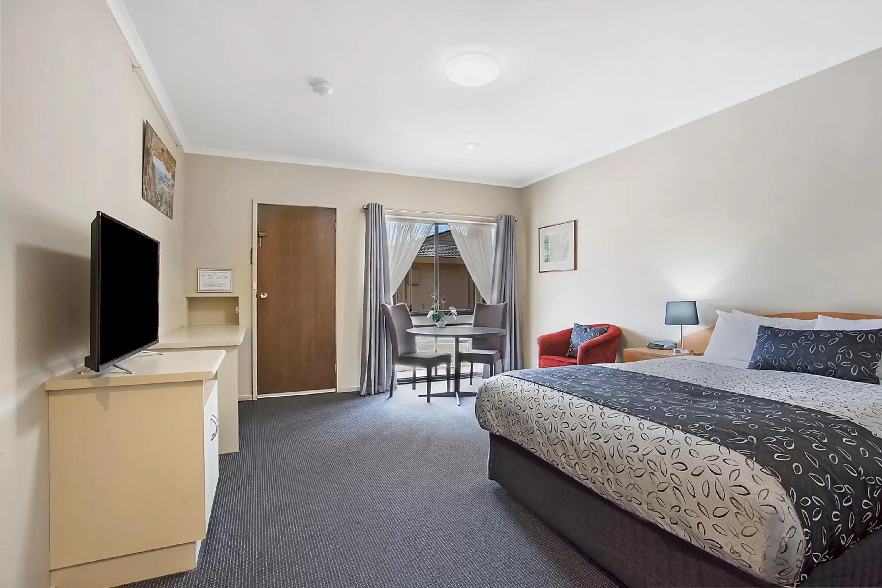 Executive Double Room in Comfort Inn May Park Executive Double Room in Comfort Inn May Park