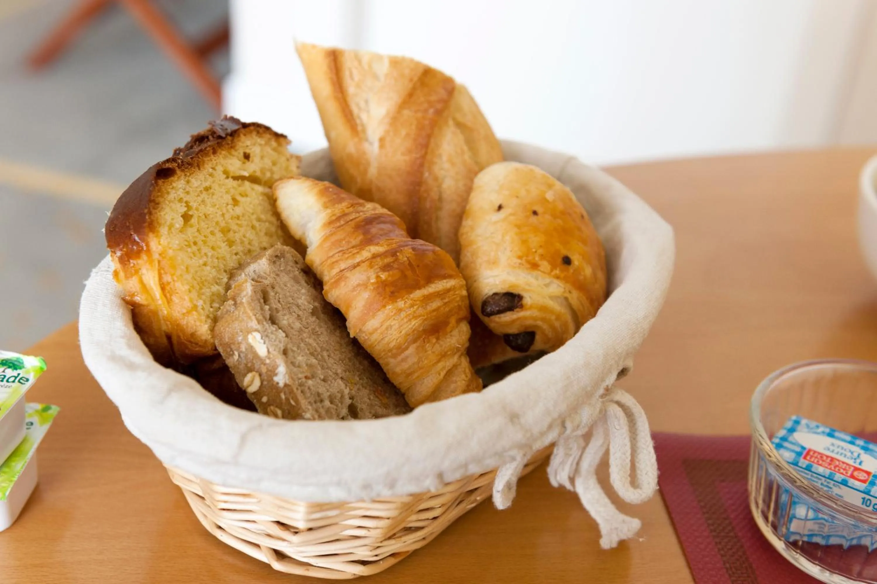 Breakfast in Grand Hôtel Filippo Strasbourg Nord