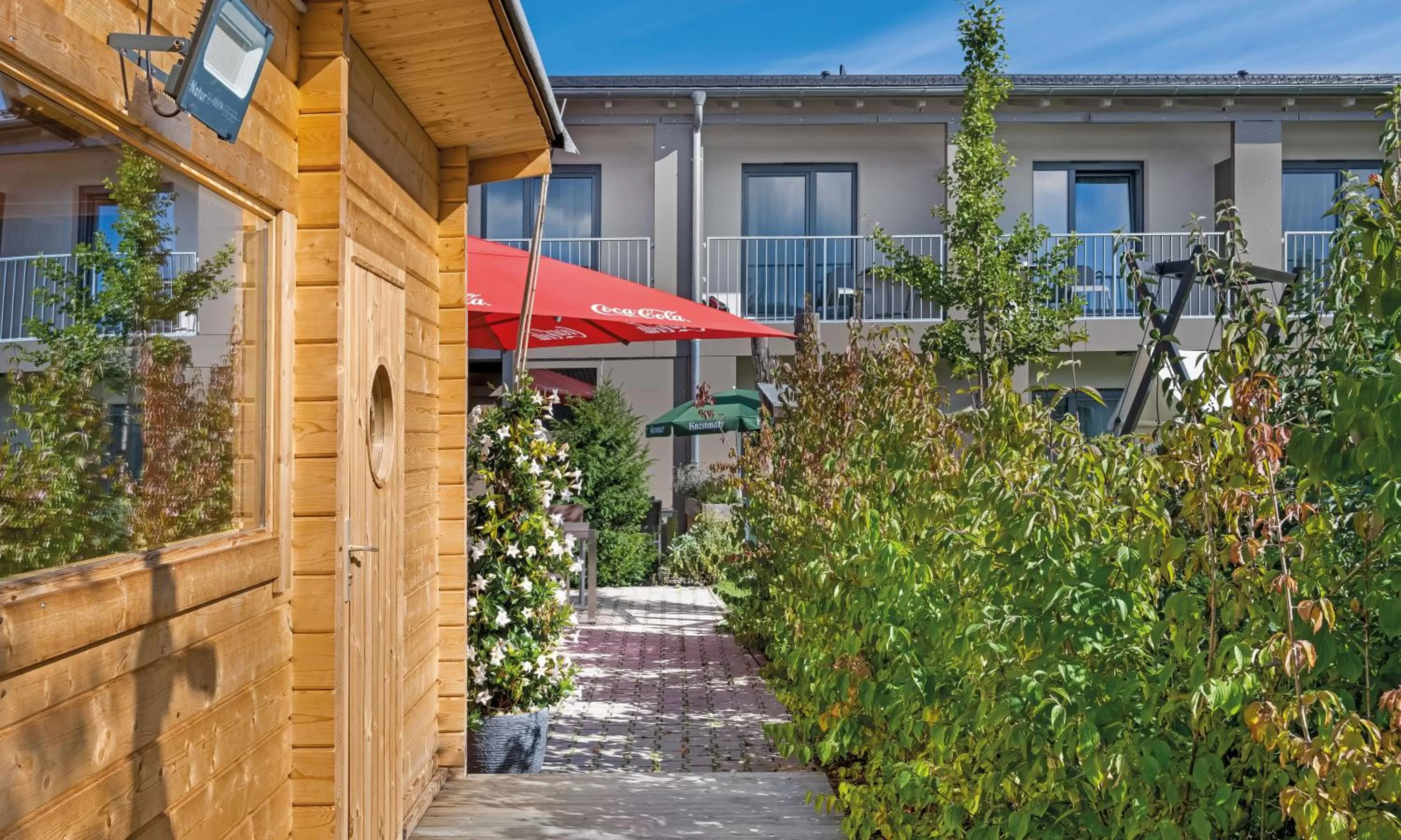 Garden in Walhalla Hotel Regensburg Hoeferer 4 Sterne Superior