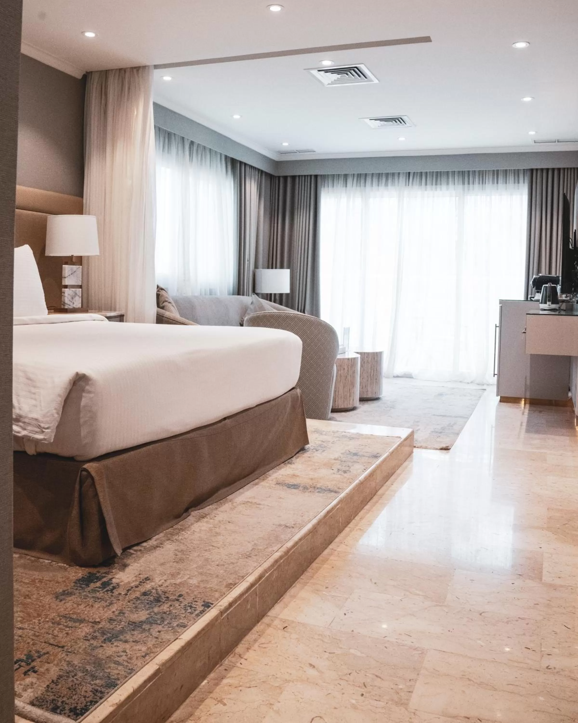 Photo of the whole room, Bed in Argan Al Bidaa Hotel and Resort , Kuwait